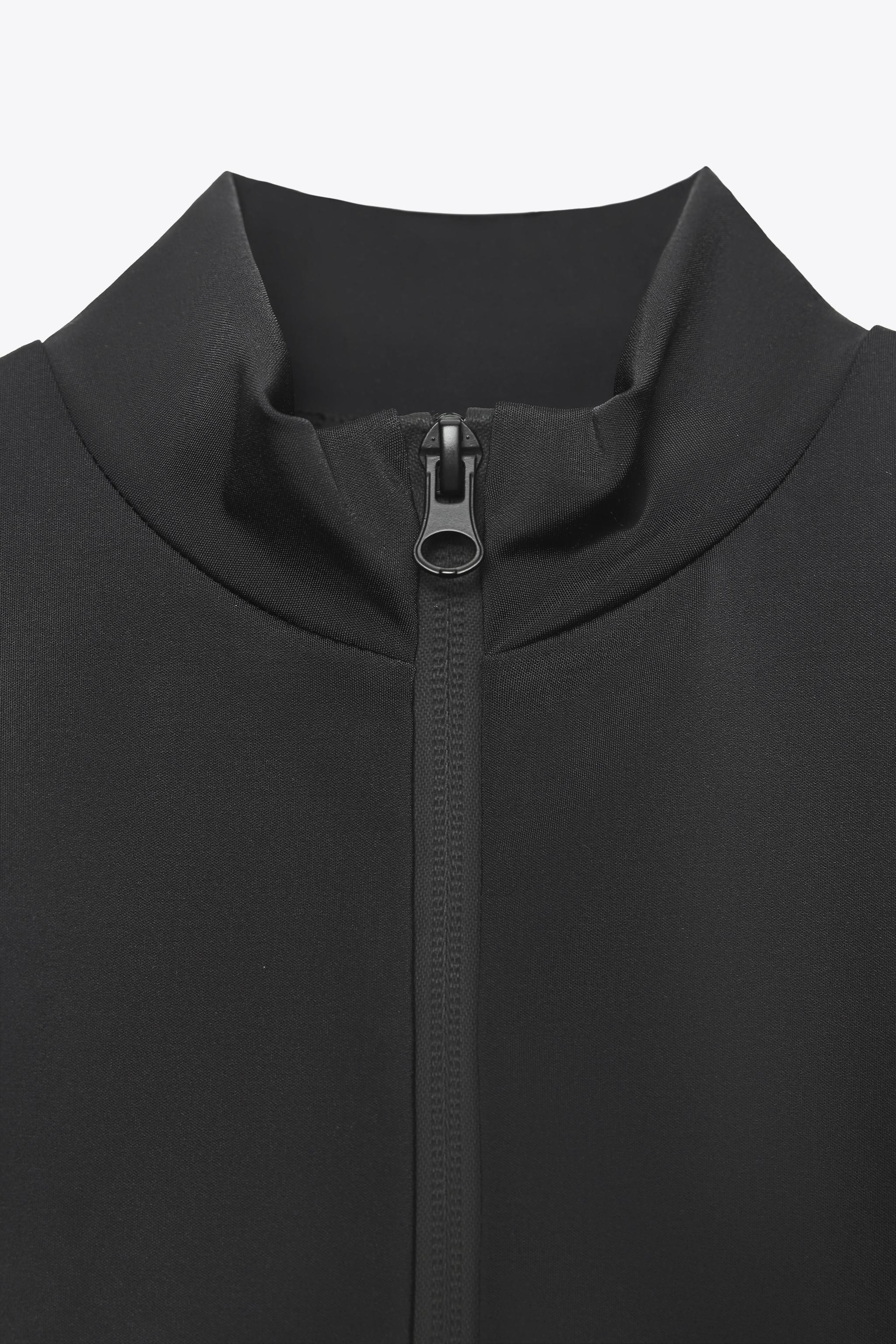 SEAMLESS POLYAMIDE JACKET