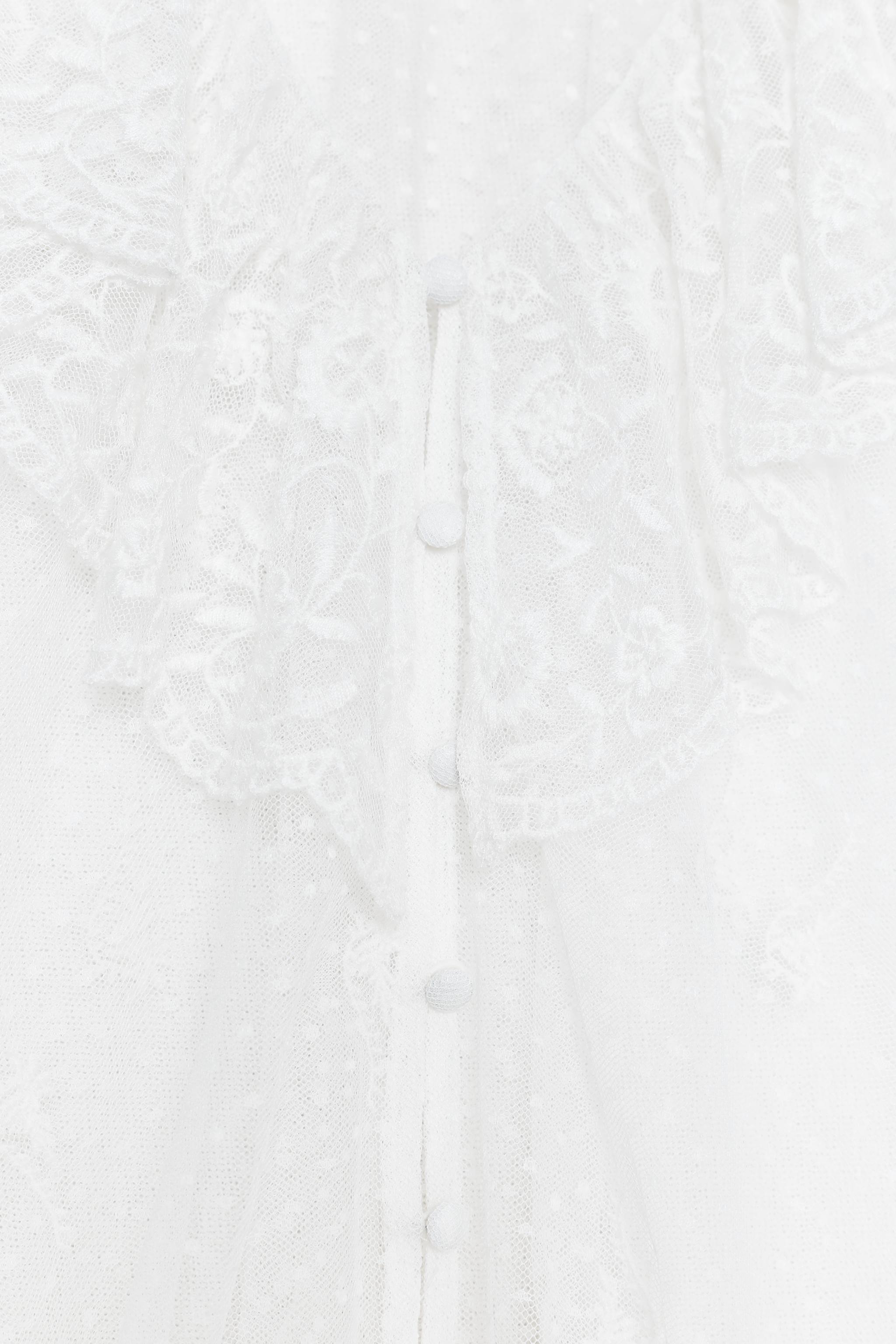 SEMI-SHEER ROMANTIC BLOUSE