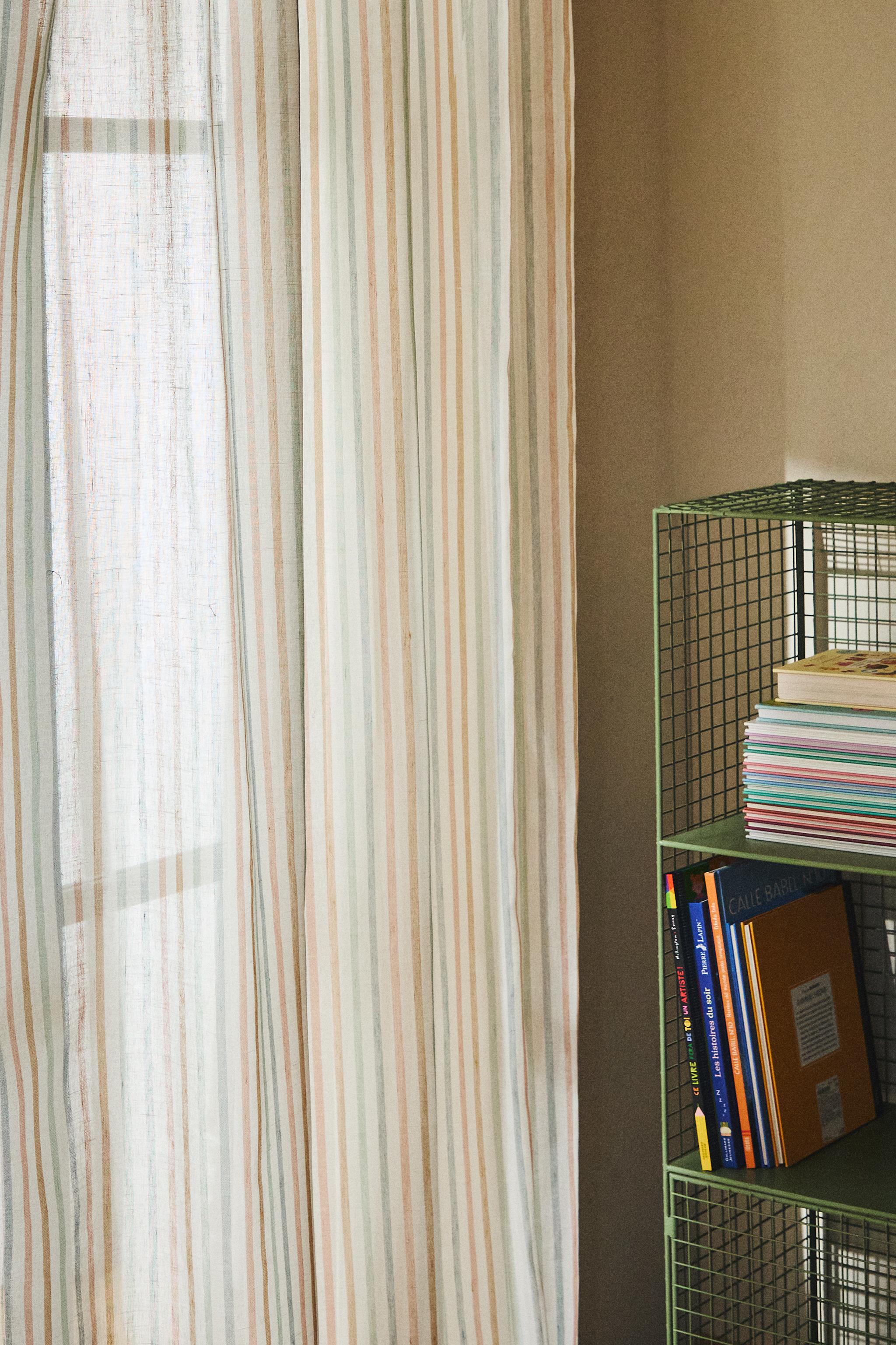 LOW OPACITY MULTICOLORED STRIPED CURTAIN