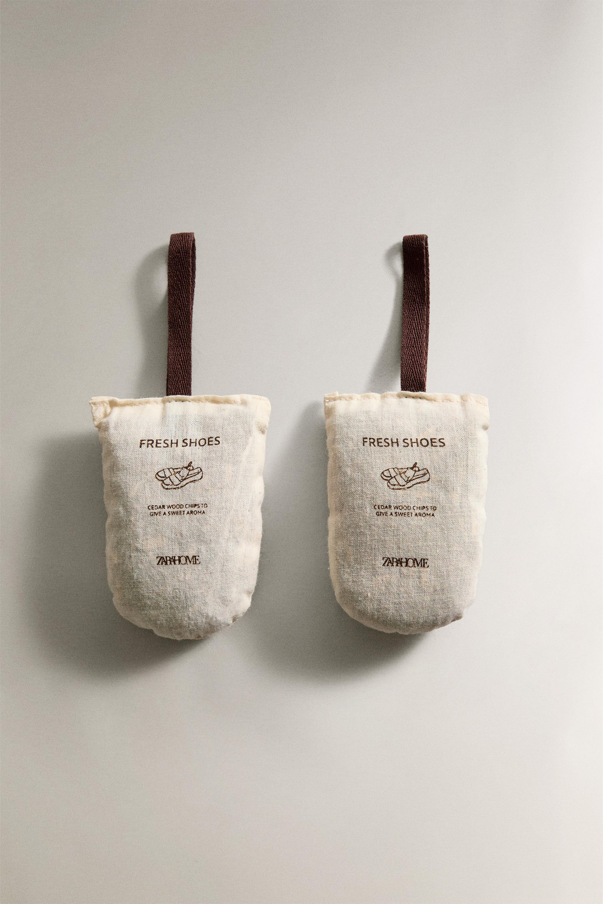 WARDROBE CEDAR CHIP BAGS (PACK OF 2)