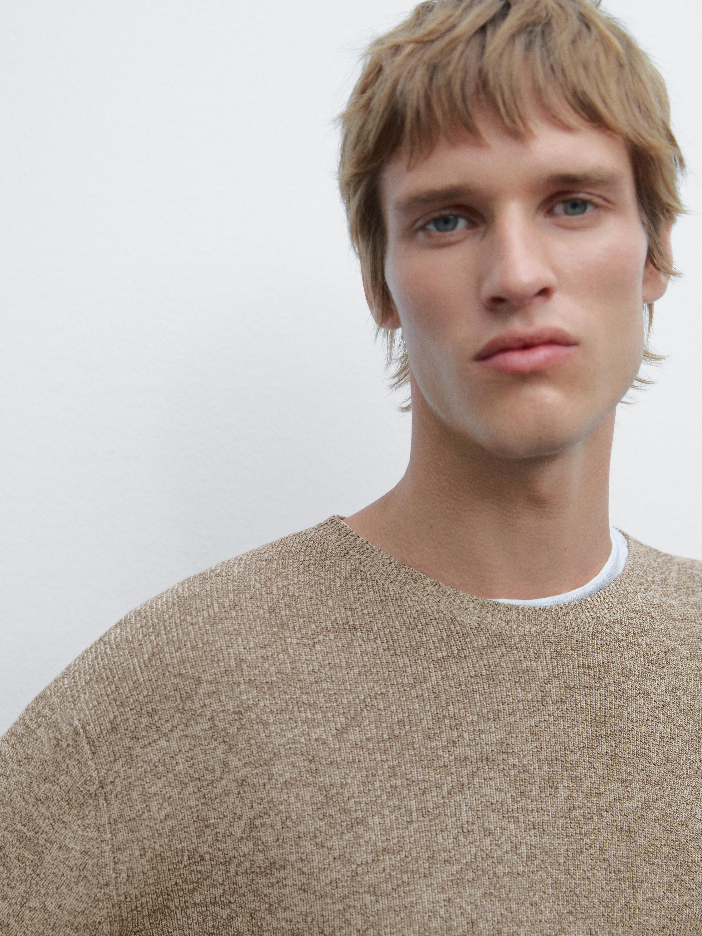 100% cotton mouliné knit sweater