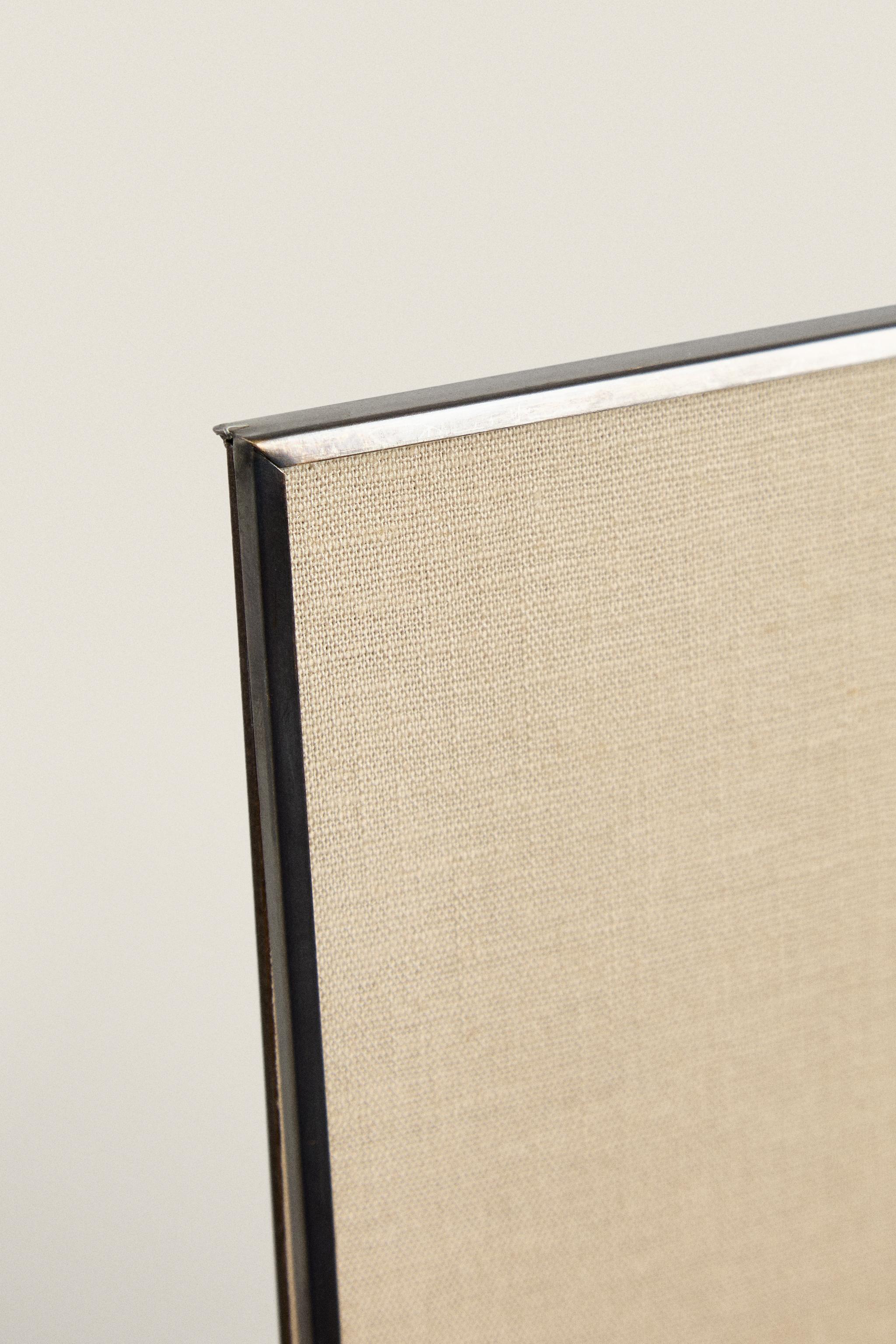 BLACK METAL PICTURE FRAME