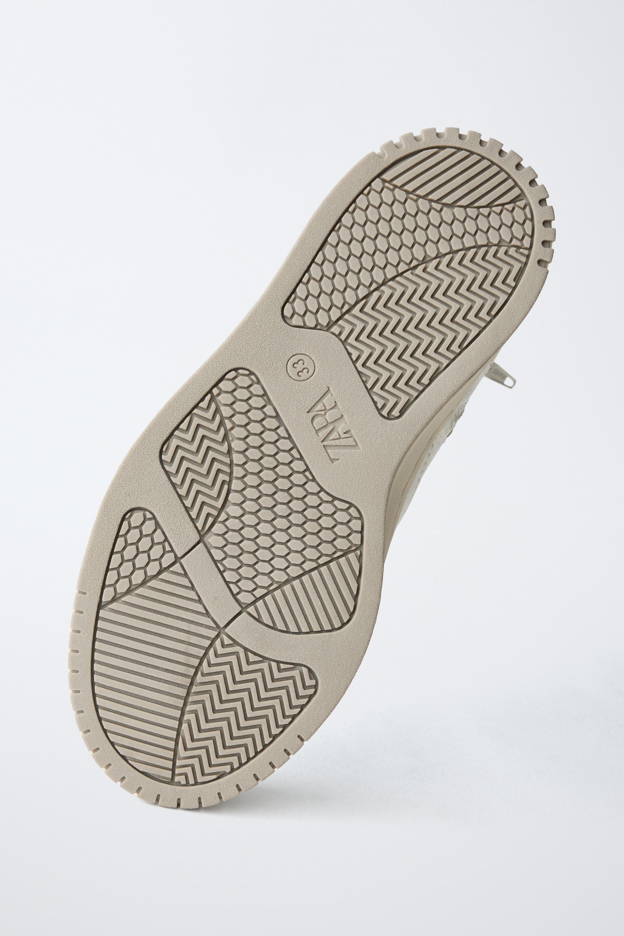 BASIC HIGH TOP SNEAKERS