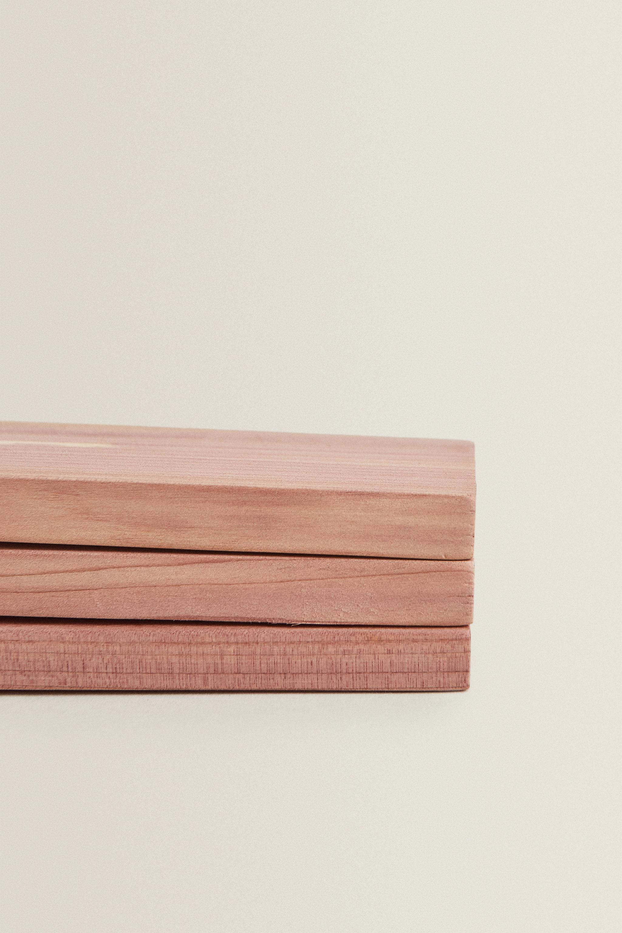 PACK OF WARDROBE CEDAR BLOCKS (PACK OF 6)