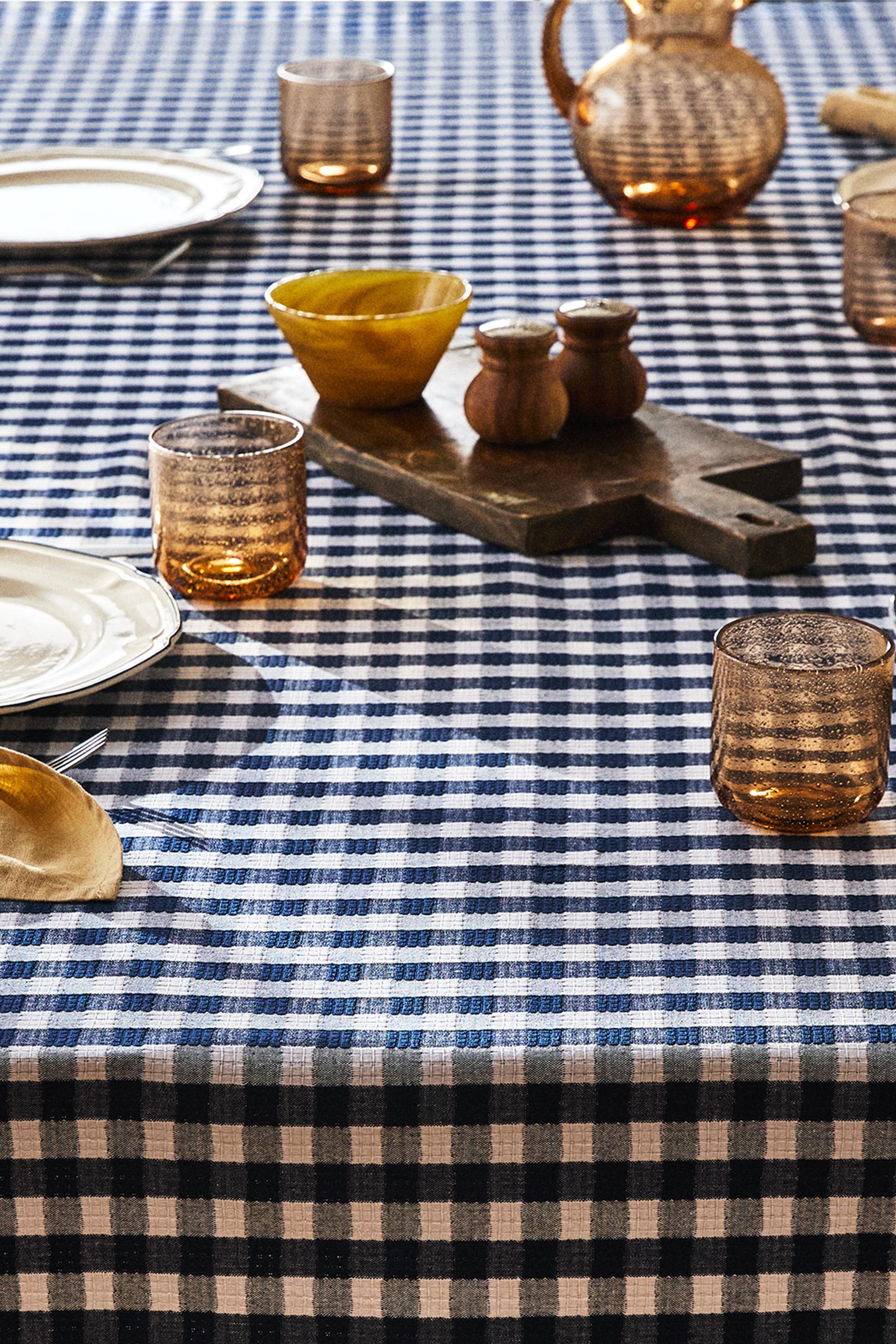 GINGHAM CHECK TABLECLOTH