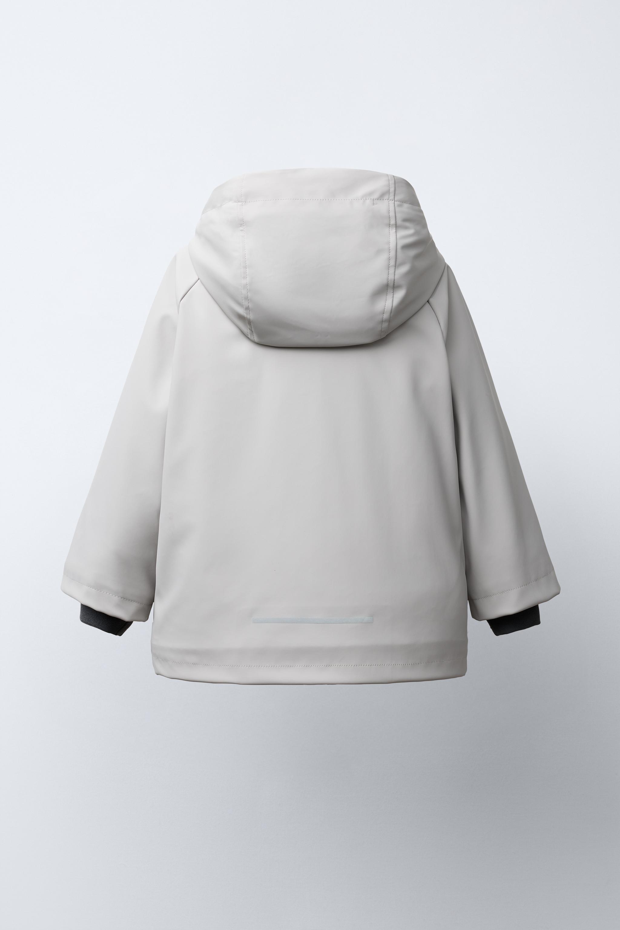 RUBBERIZED WATER RESISTANT RAINCOAT