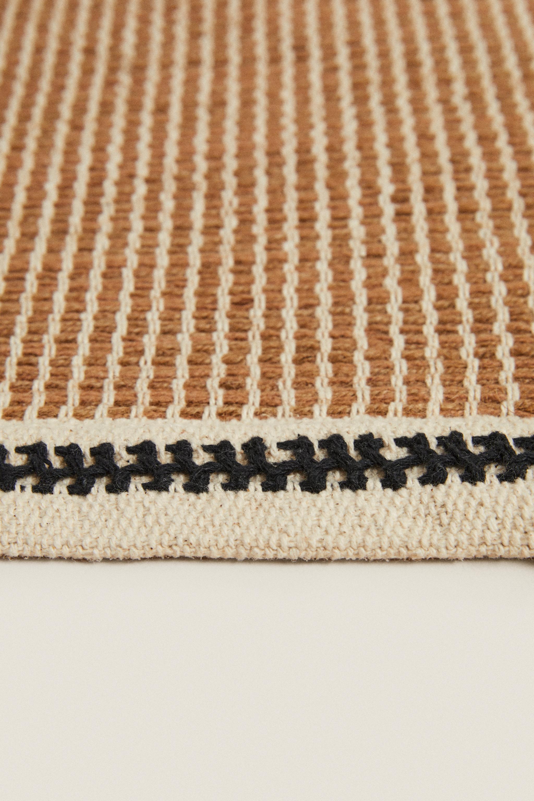 NON-SLIP STRIPED JUTE RUG
