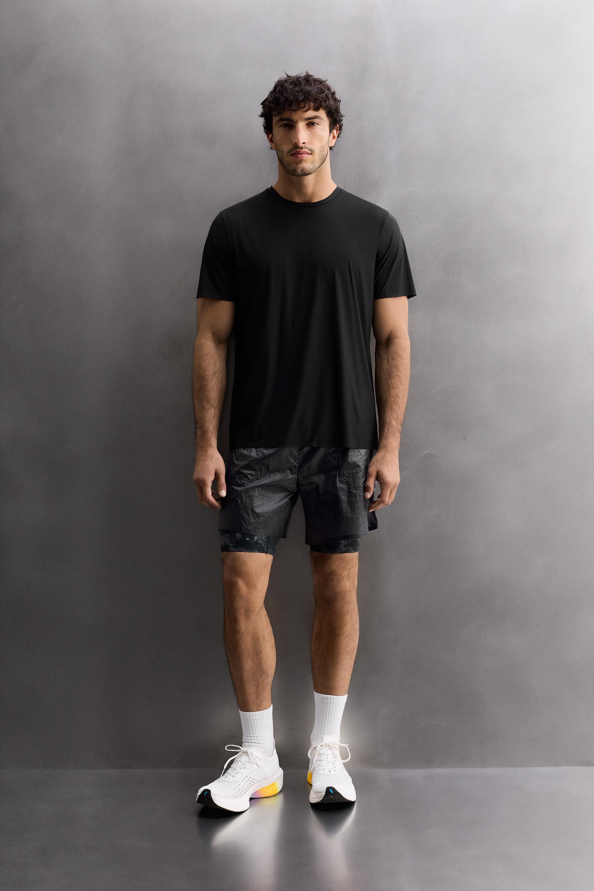 LIGHTWEIGHT TECHNICAL T-SHIRT