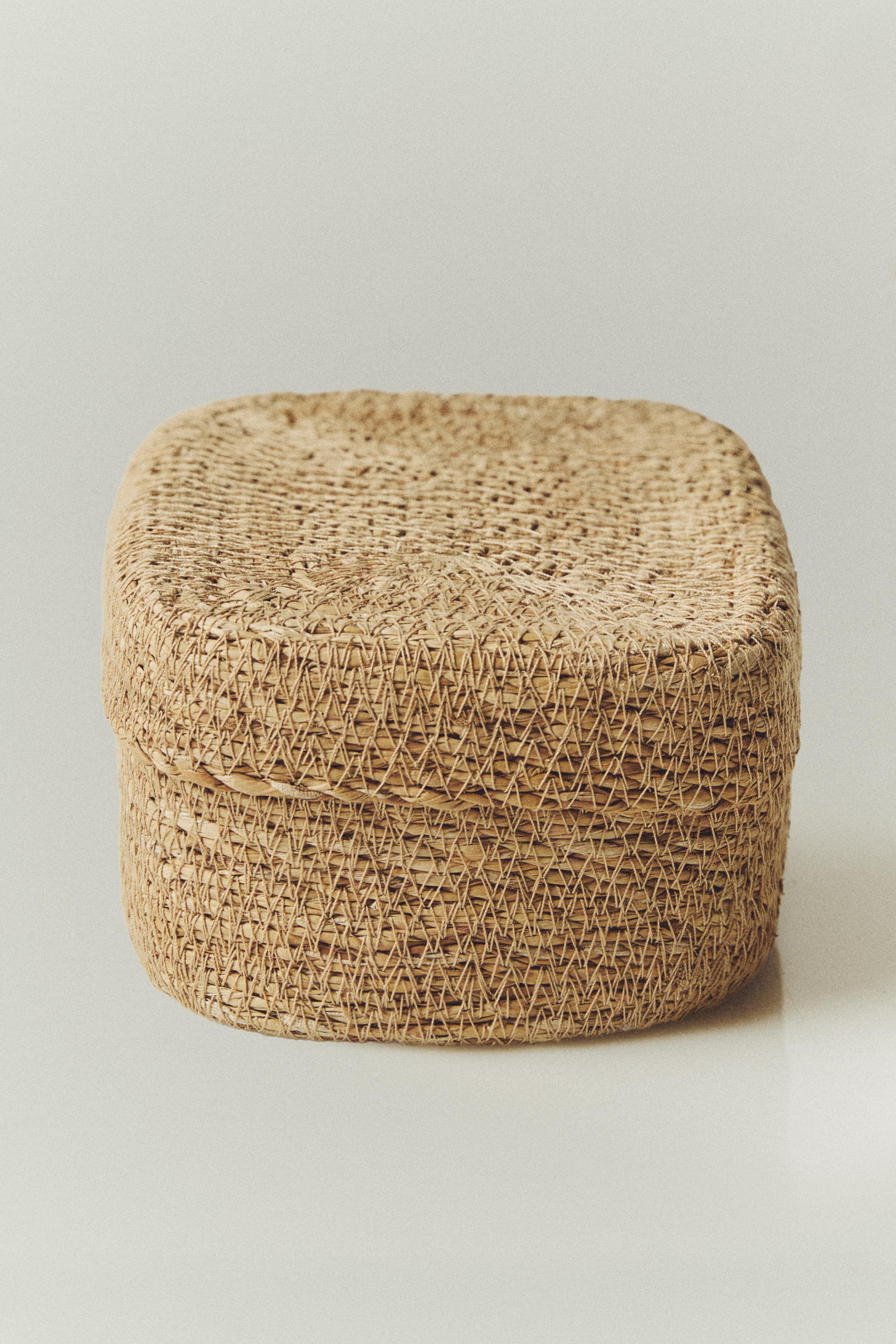 SEAGRASS BASKET WITH LID