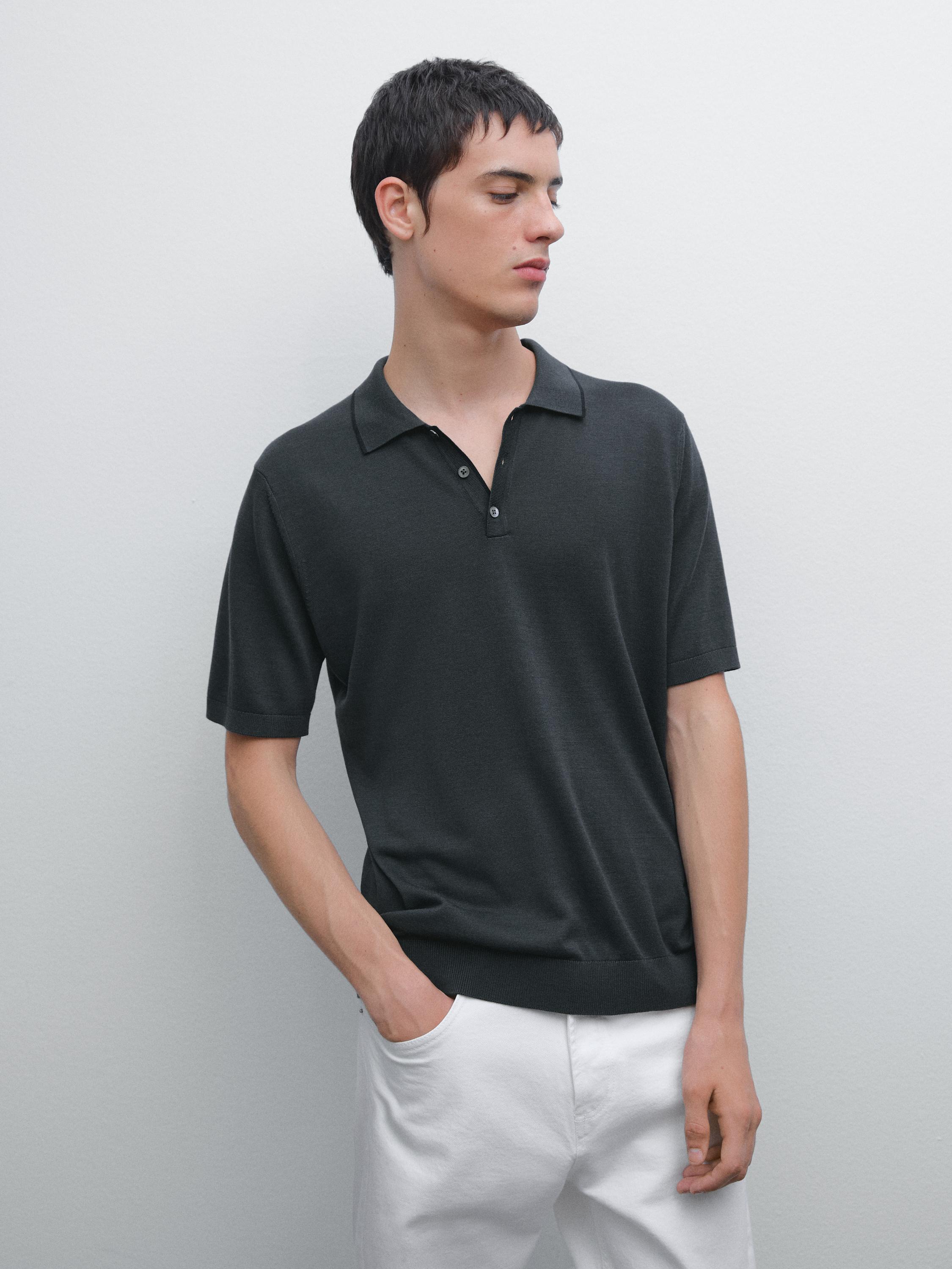Knit polo shirt with coloured collar detail