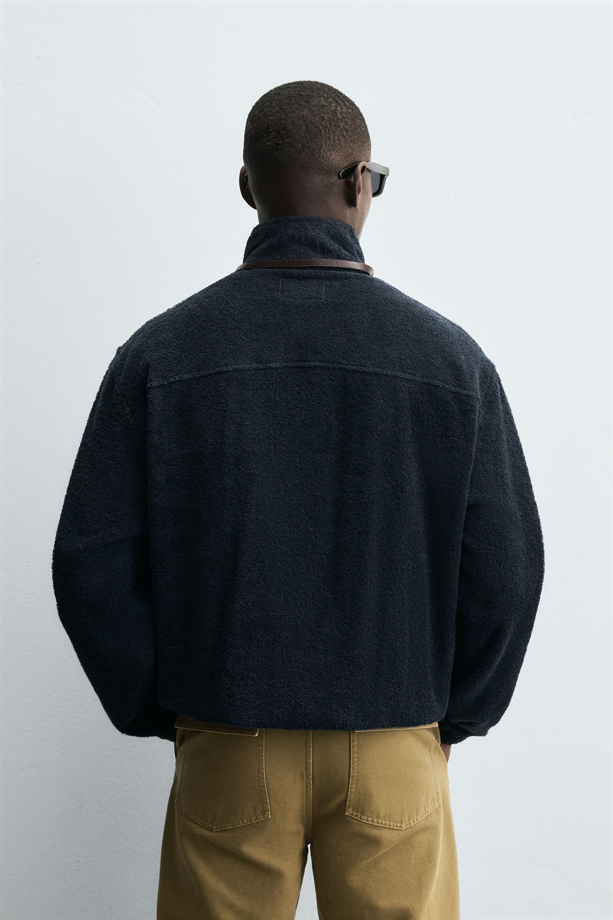 TEXTURED PULLOVER JACKET