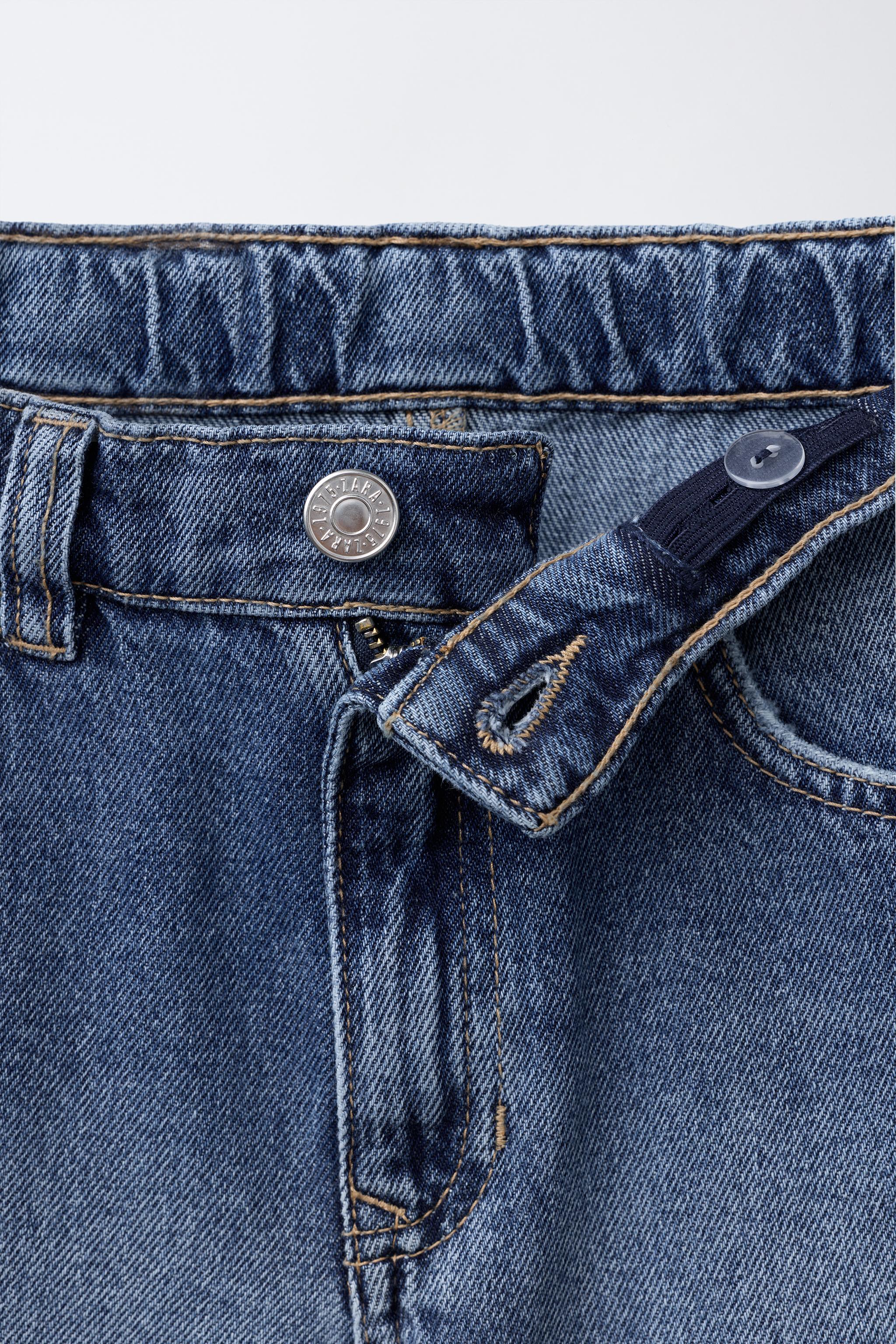 TEXT STRAIGHT LEG JEANS