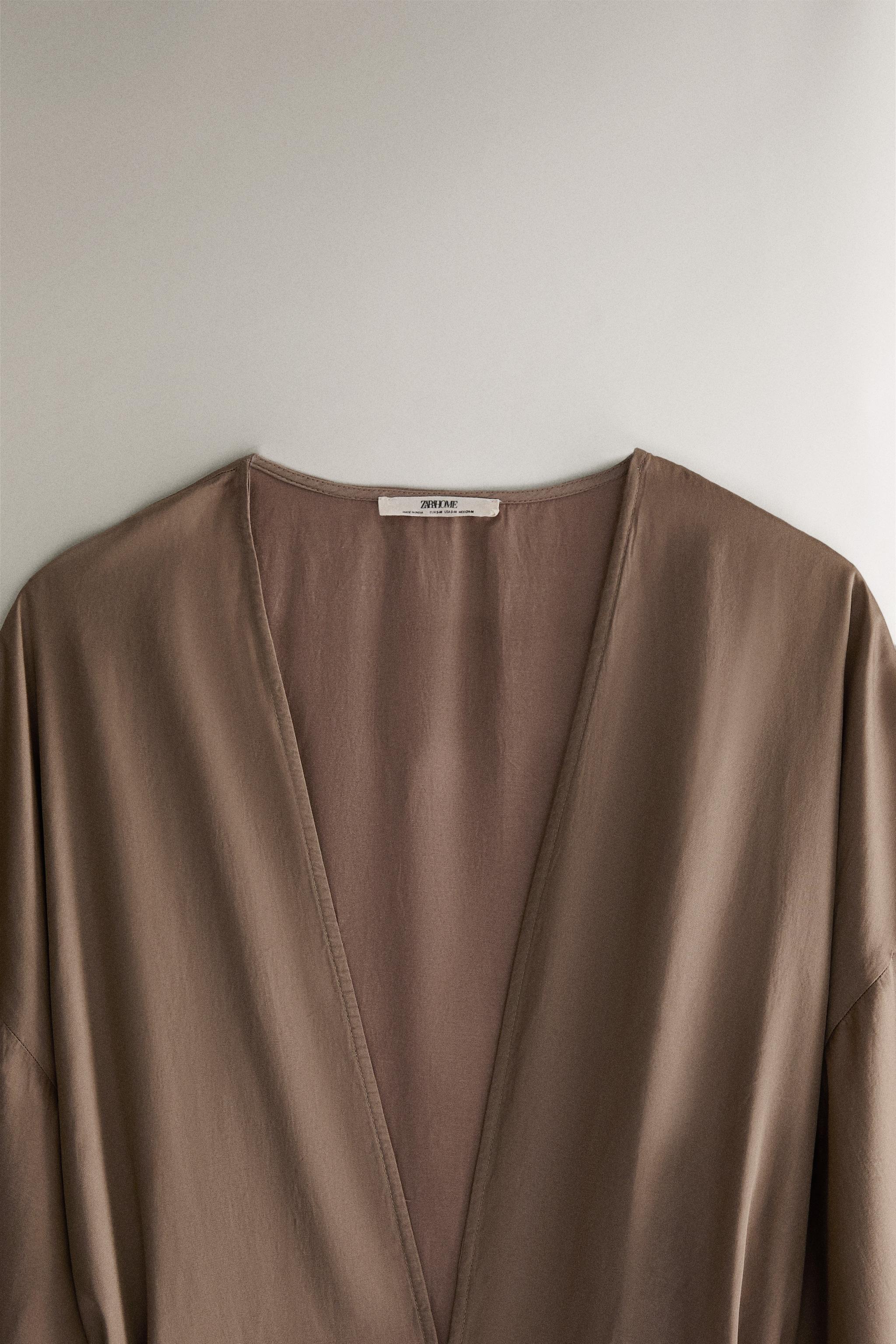 GATHERED SATEEN ROBE