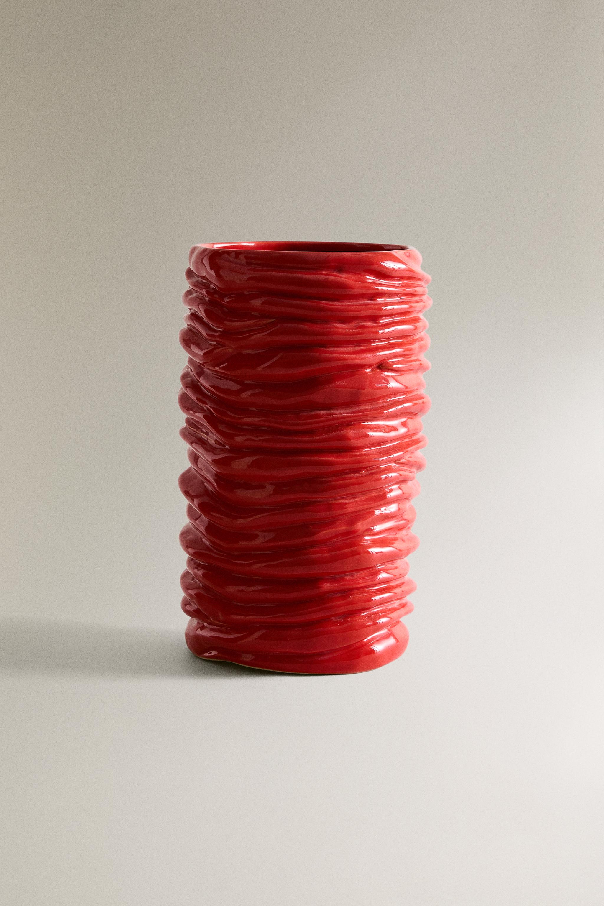 WAVY CERAMIC VASE X COLLAGERIE