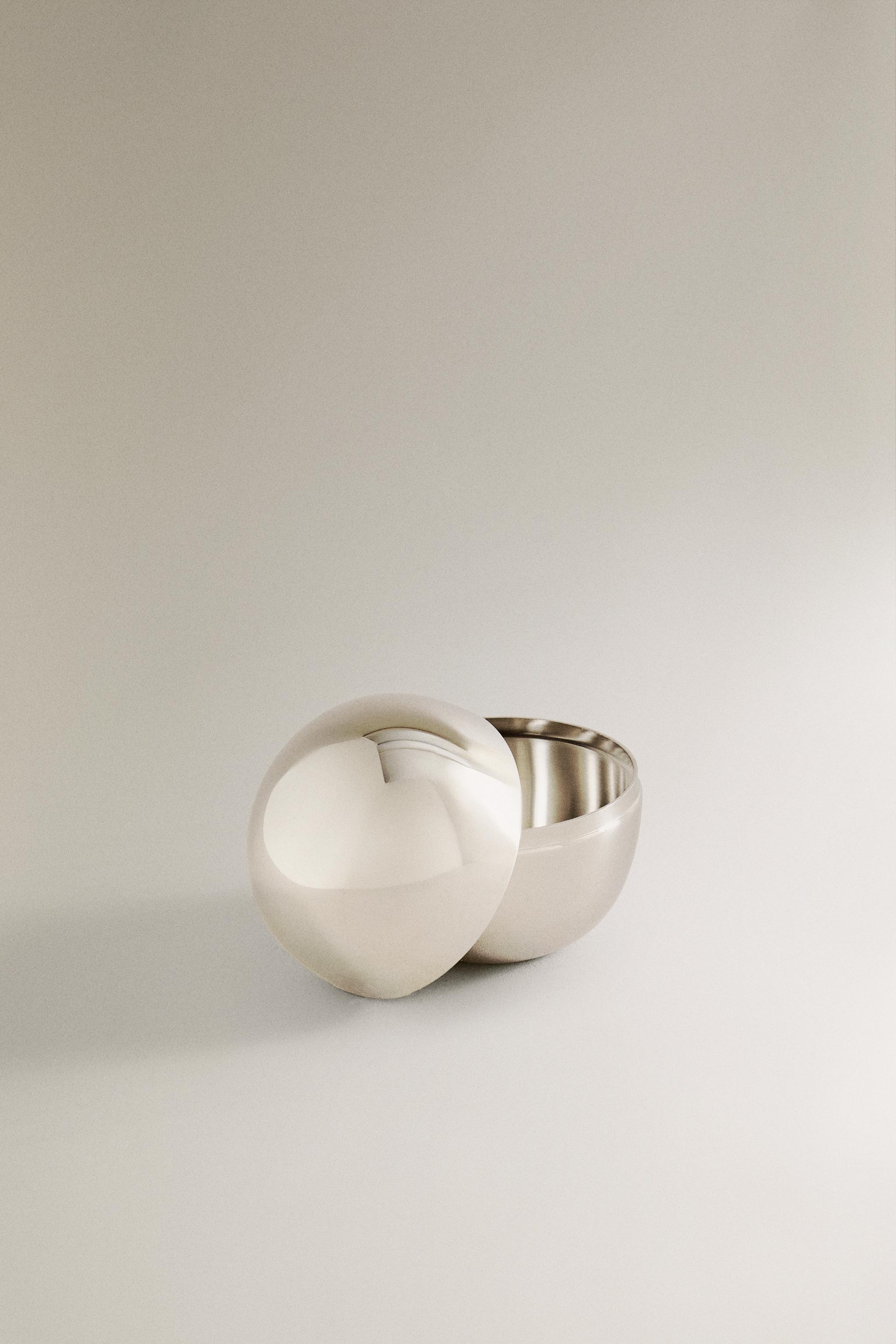 SMALL ROUND METAL BOX