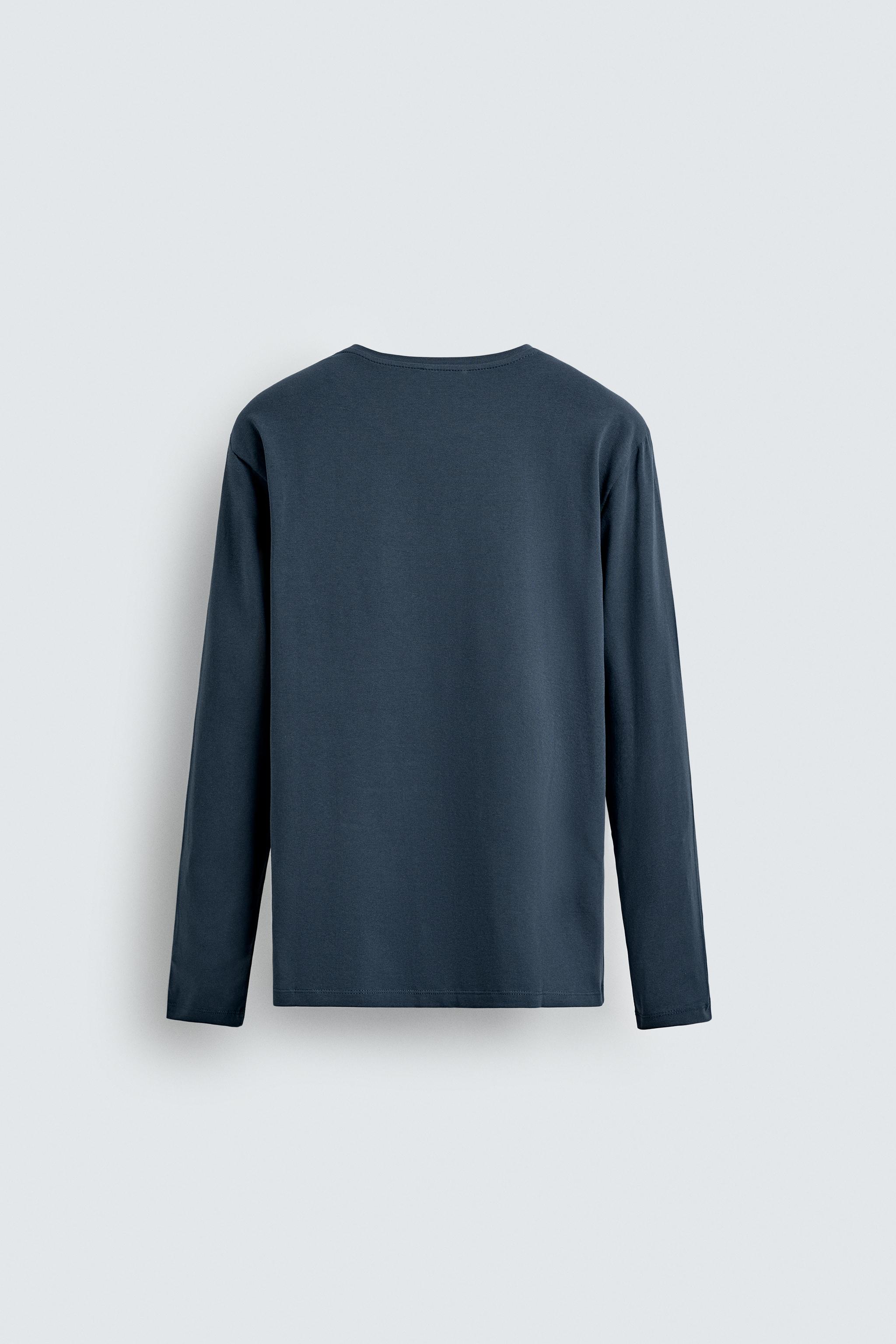 BASIC SLIM FIT T-SHIRT