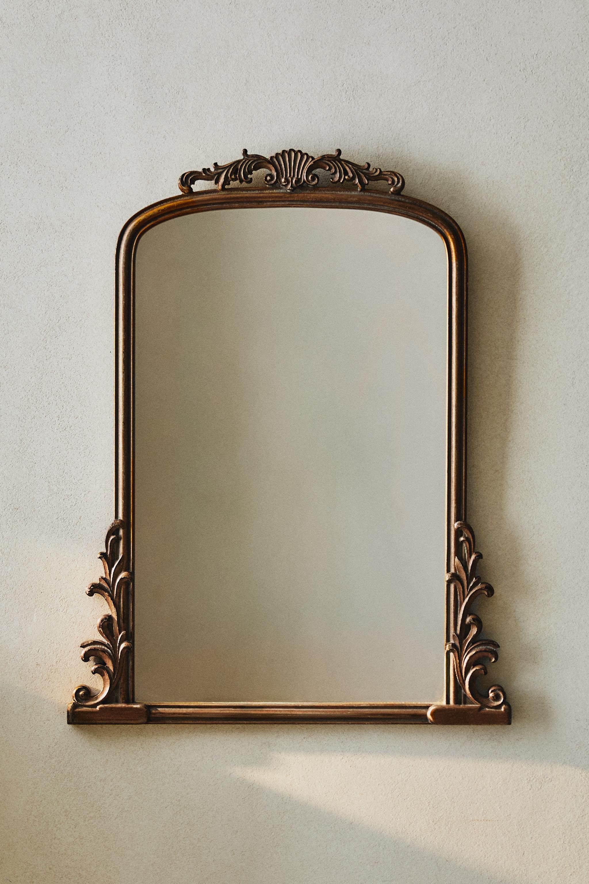 GOLDEN WOODEN WALL MIRROR