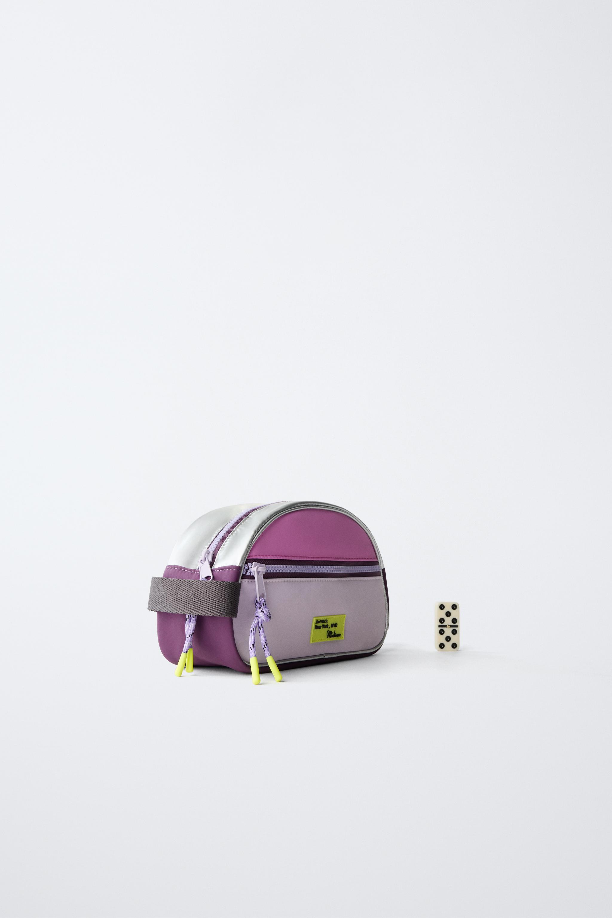 GYMWEAR COLLECTION TOILETRY BAG