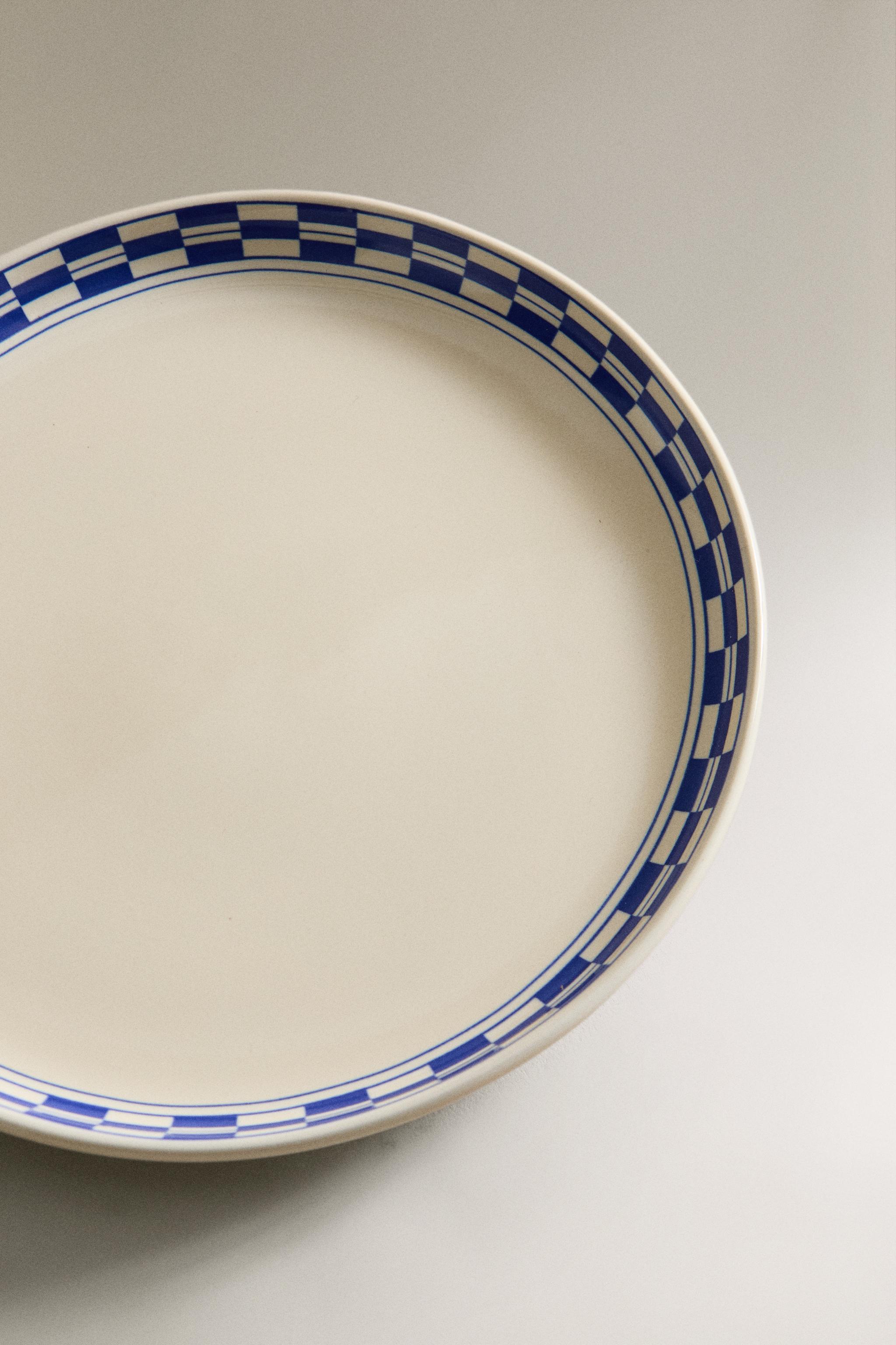 CERAMIC DESSERT PLATE WITH CHECKED RIM