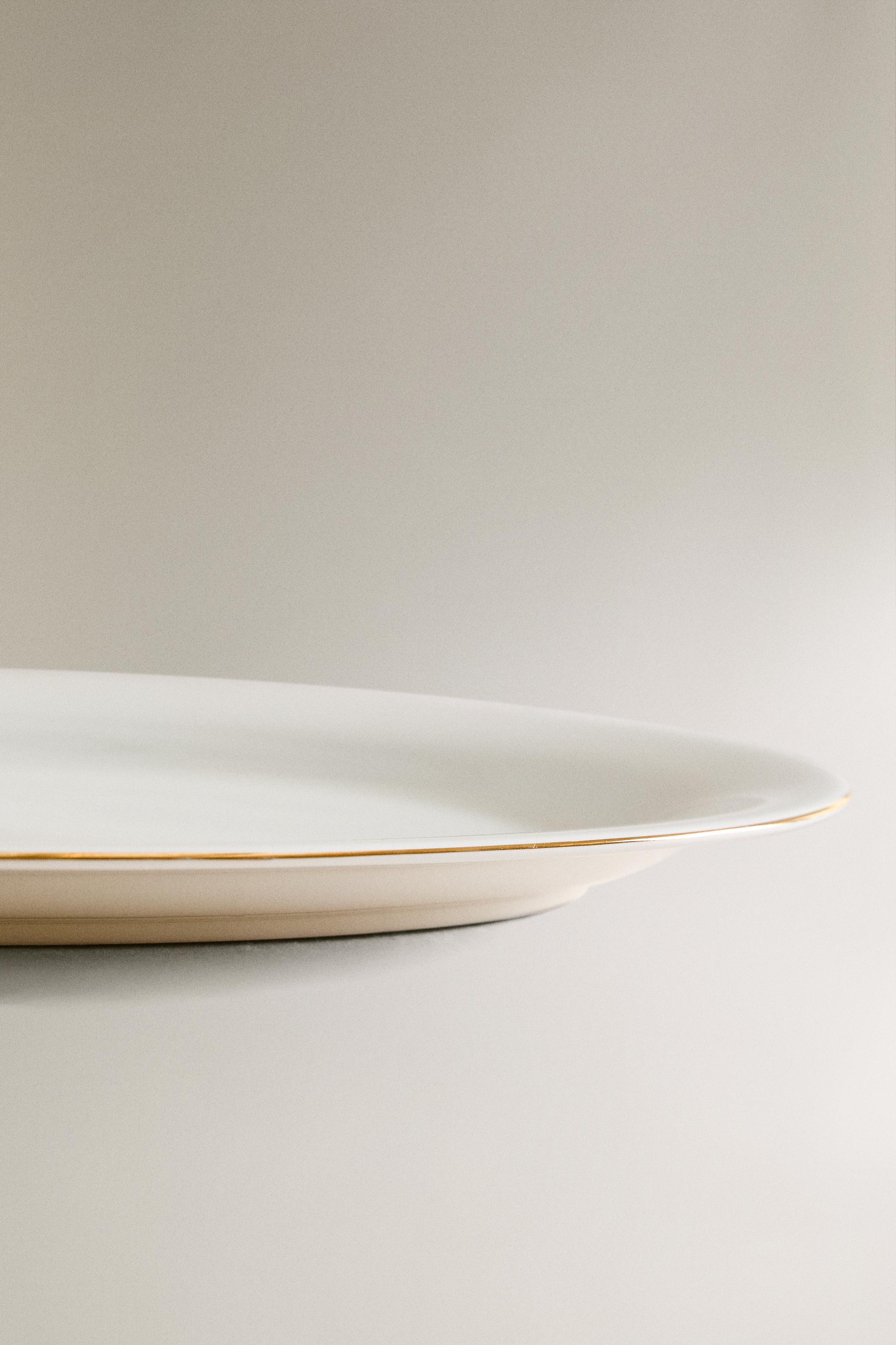RIMMED BONE CHINA OVAL SERVING DISH