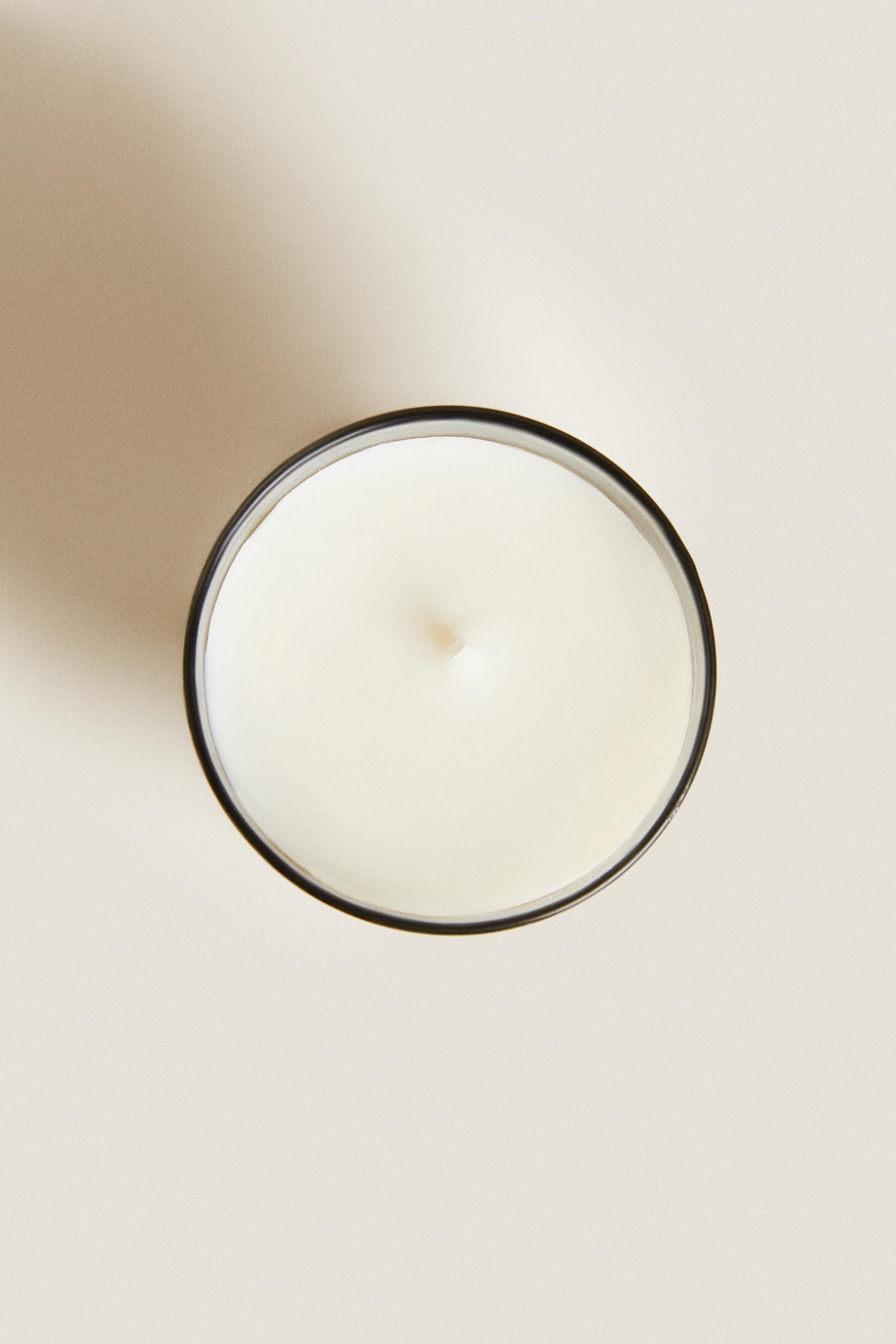 (200 G) LIGHT COTTON SCENTED CANDLE