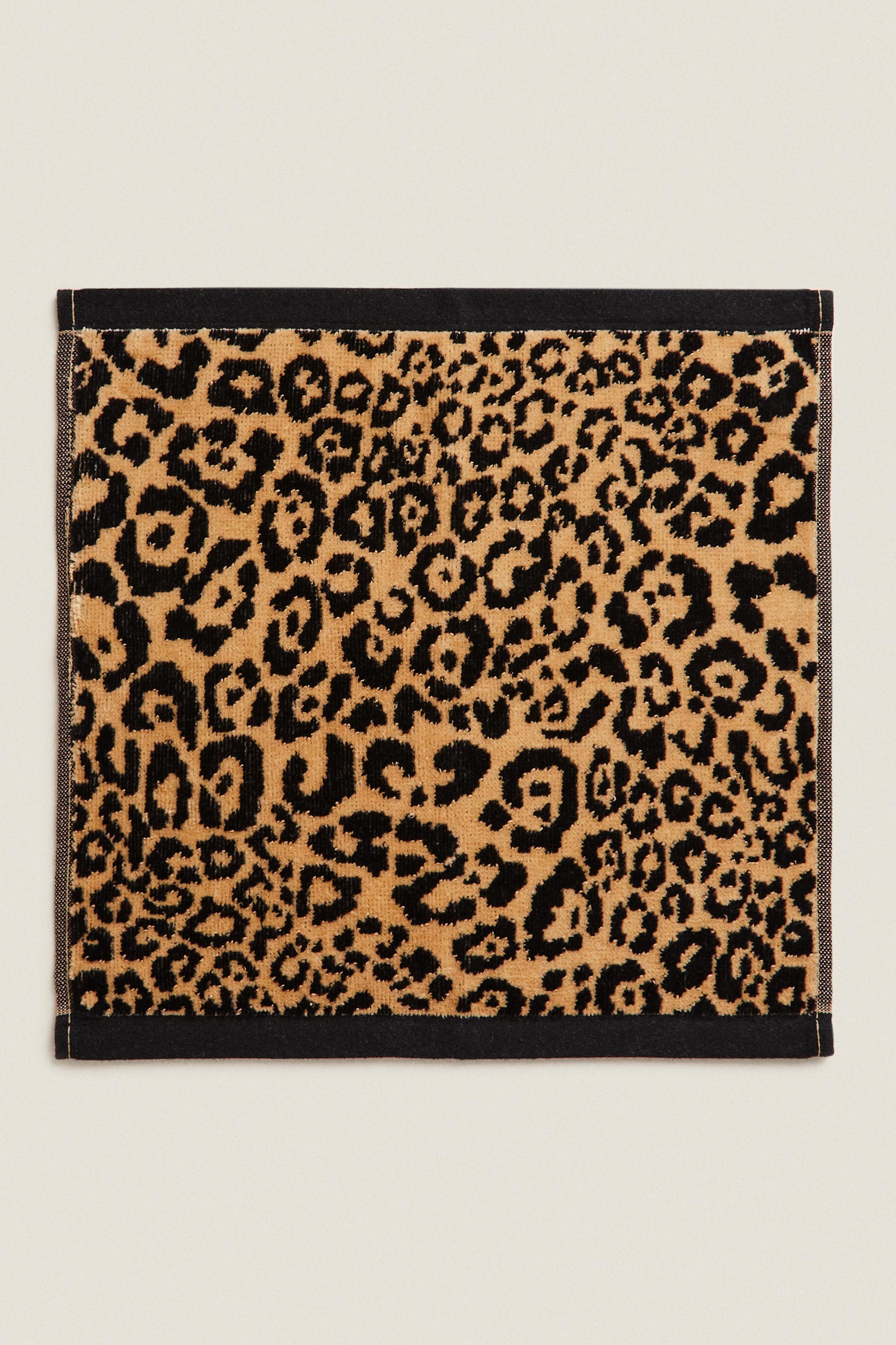 SET OF ANIMAL PRINT VELOUR HAND TOWELS (SET OF 3)