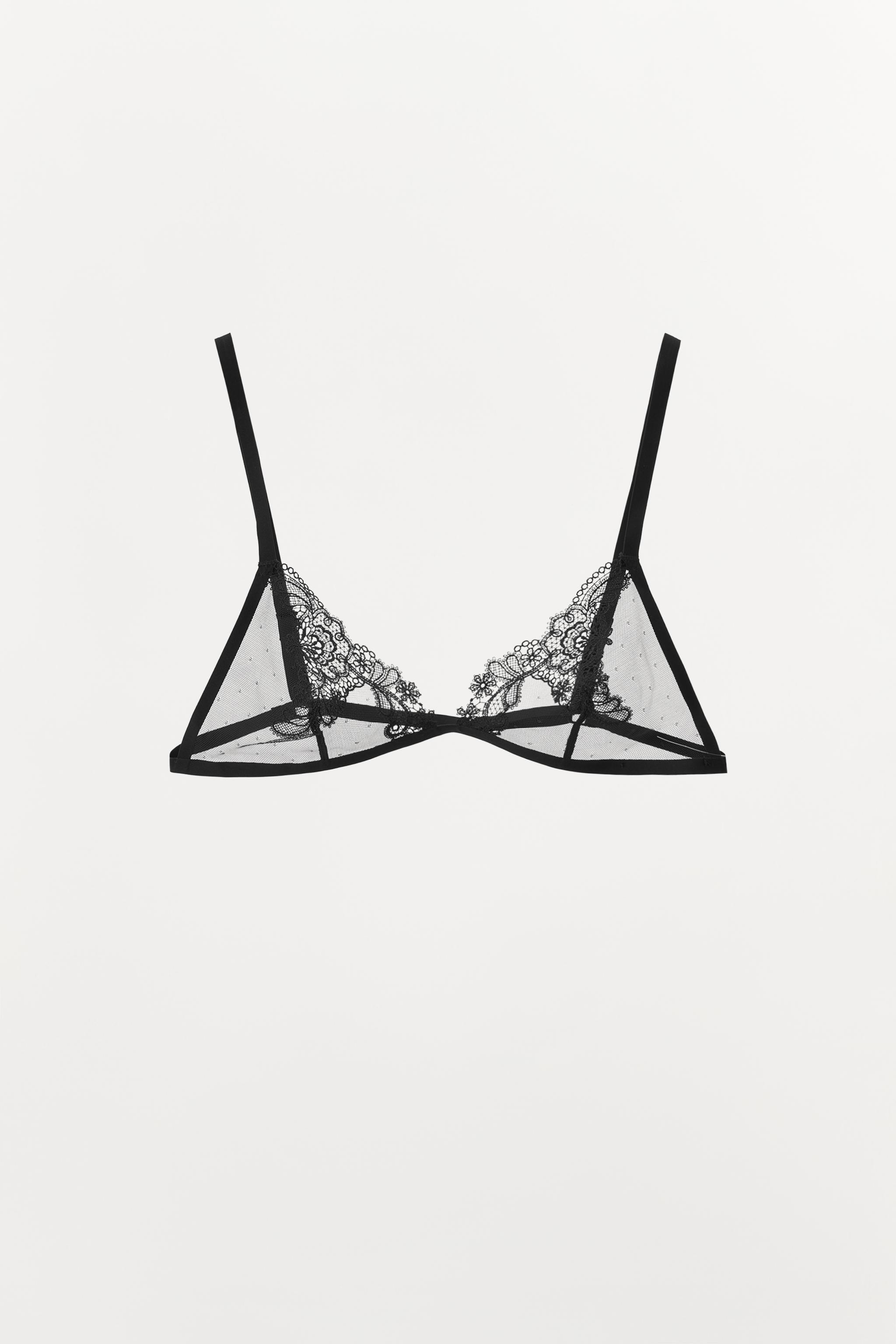 LACE TRIANGLE BRALETTE