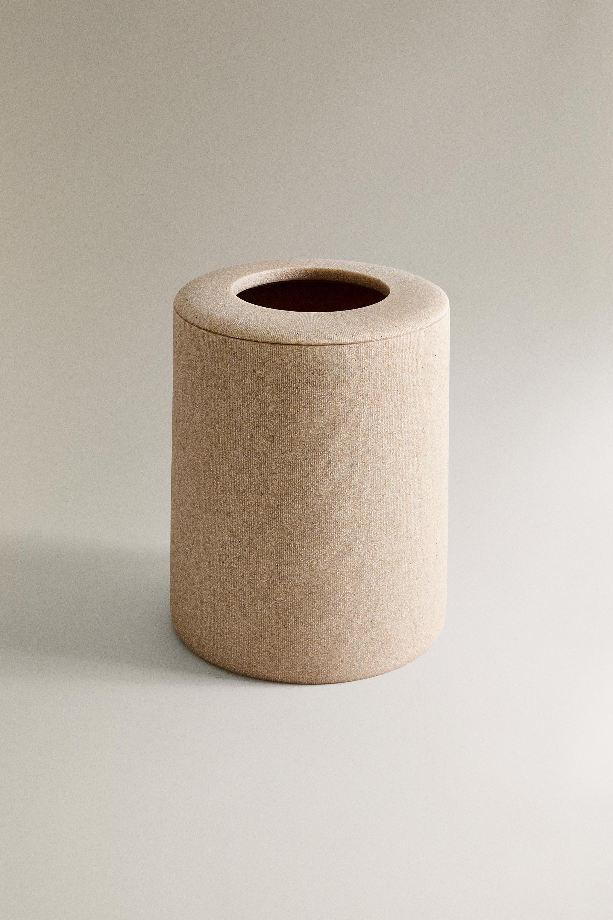 RESIN BATHROOM TRASH CAN