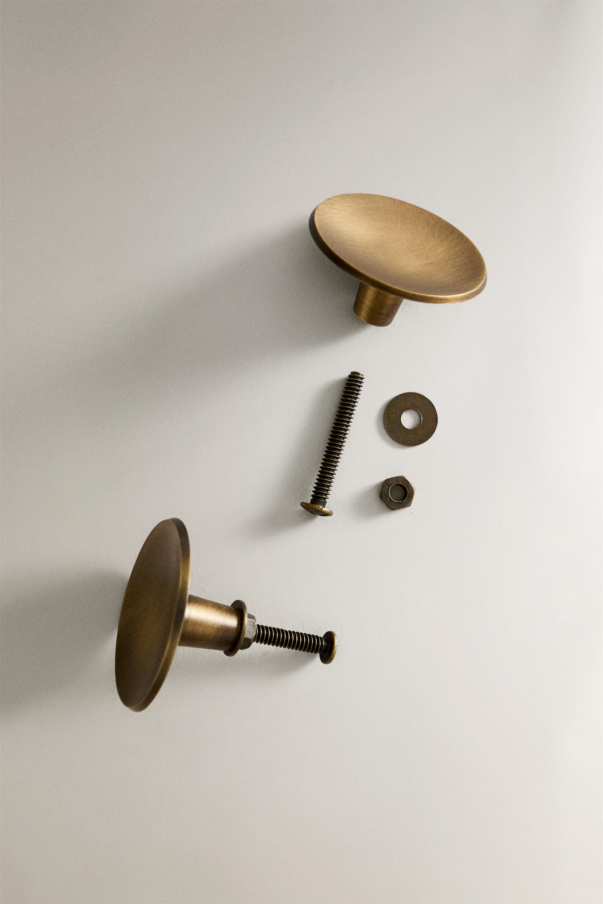 SET OF ROUND BRASS KNOBS (SET OF 2)