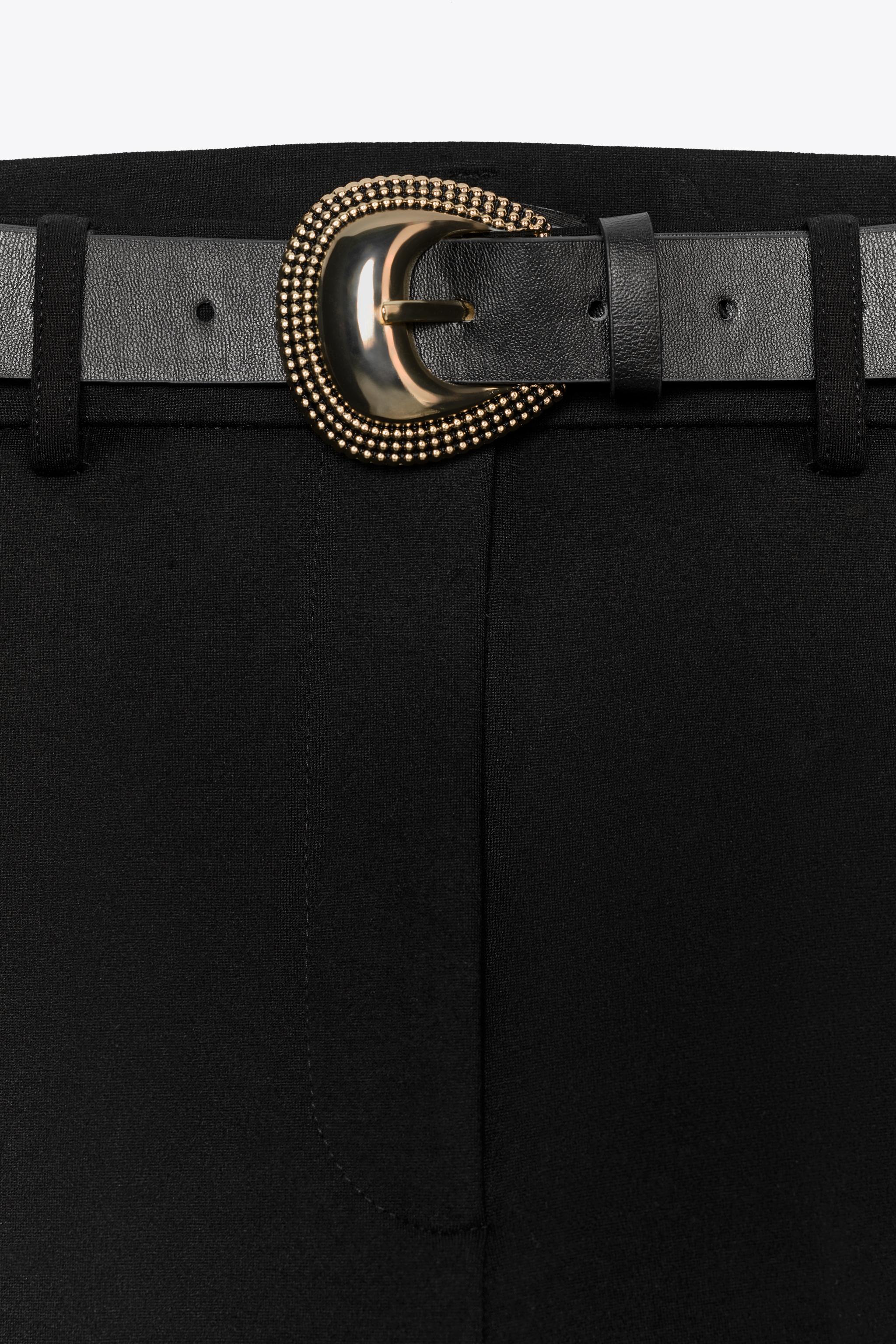 BELTED FLARE LEGGINGS