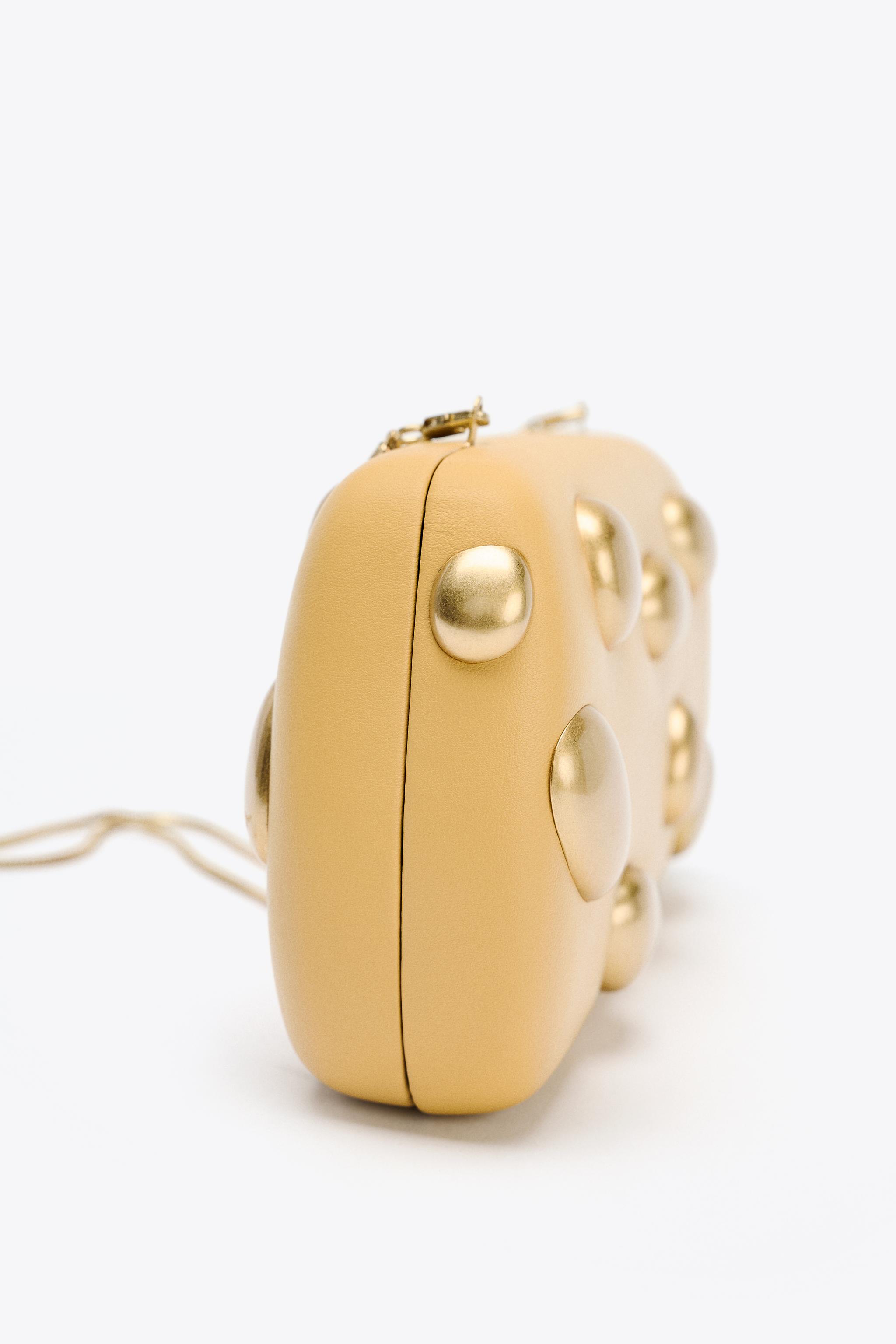 METAL APPLIQUÉ CLUTCH