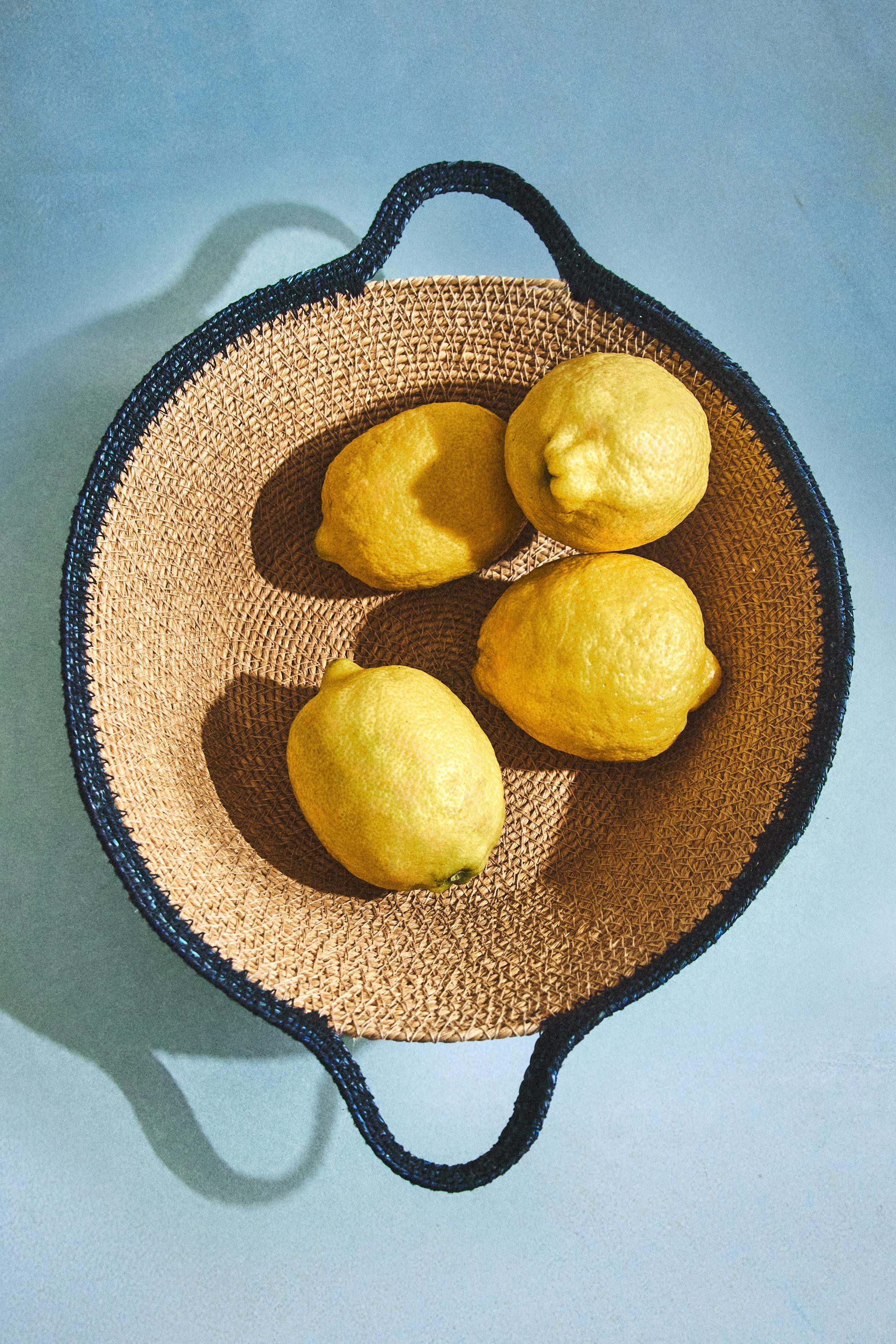 SEAGRASS BASKET WITH HANDLES