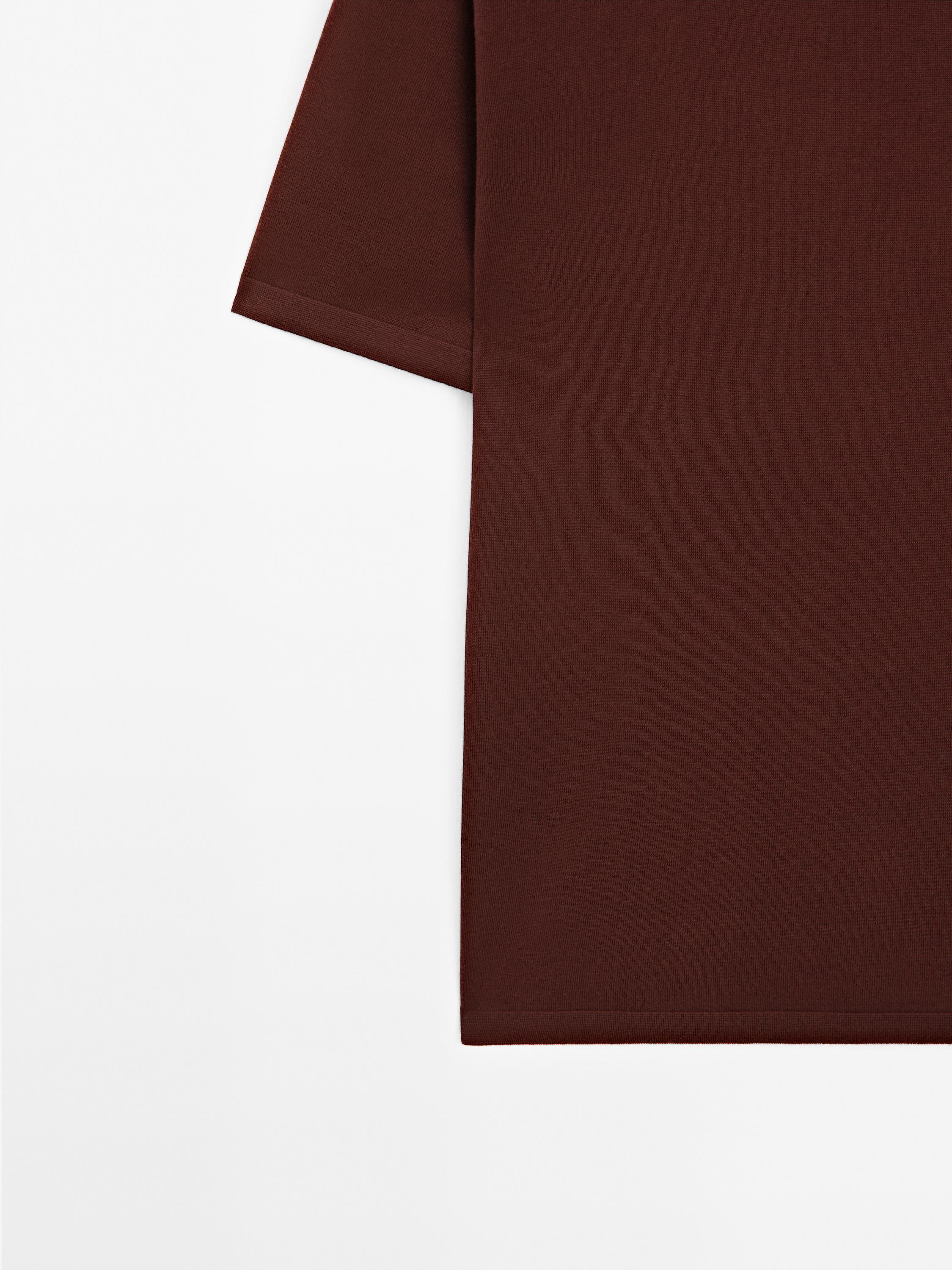 100% cotton knit T-shirt