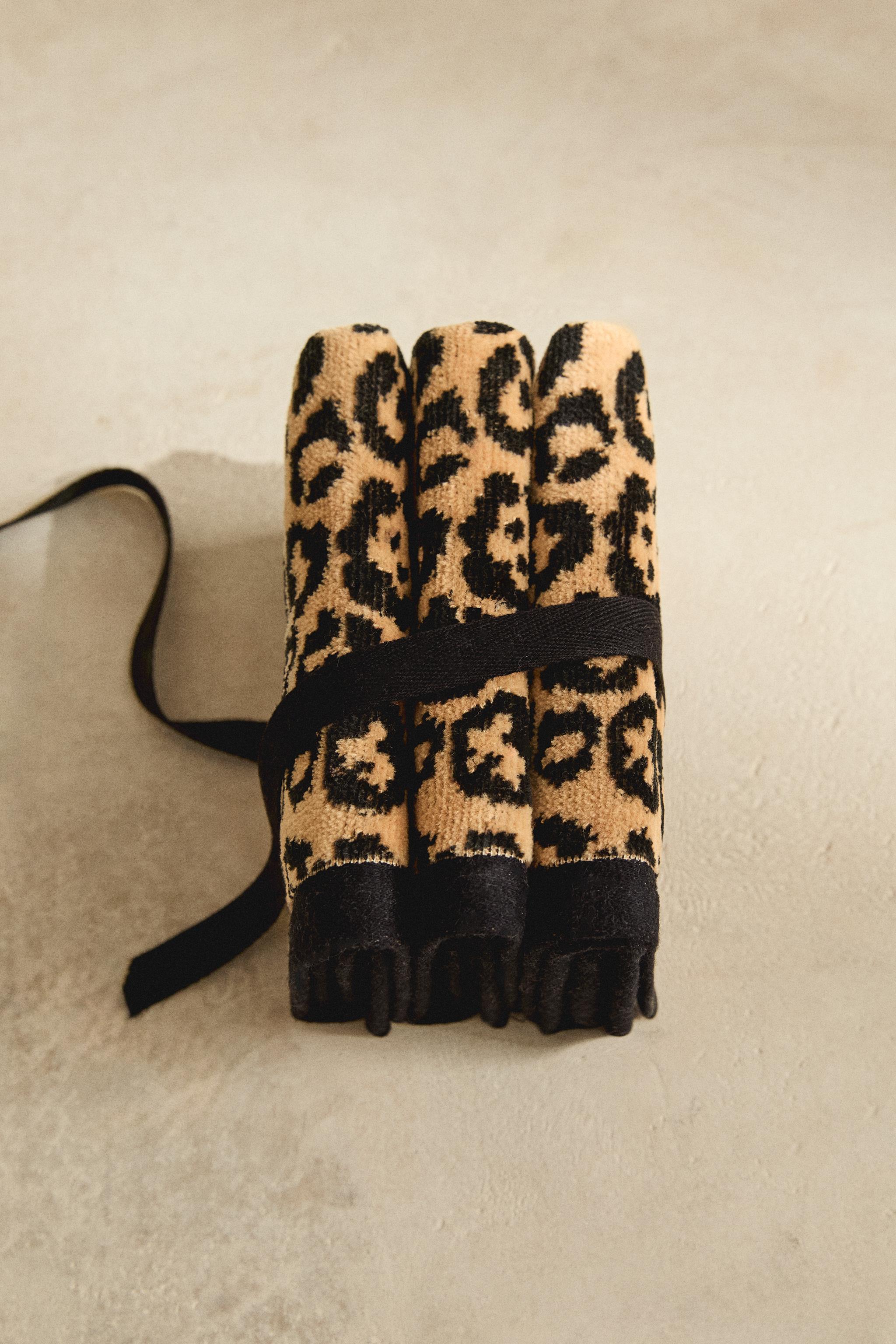 SET OF ANIMAL PRINT VELOUR HAND TOWELS (SET OF 3)