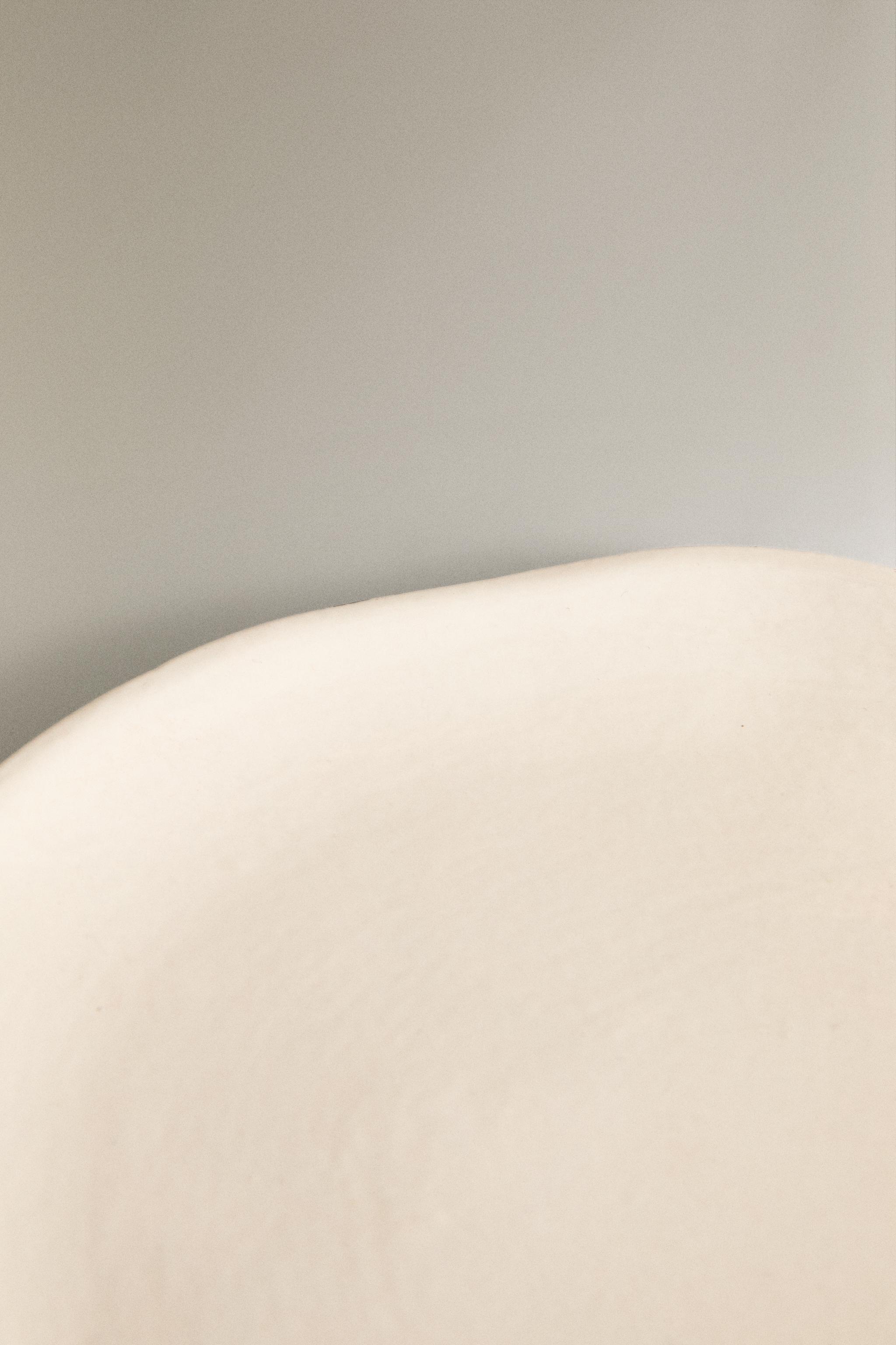 IRREGULAR STONEWARE DINNER PLATE