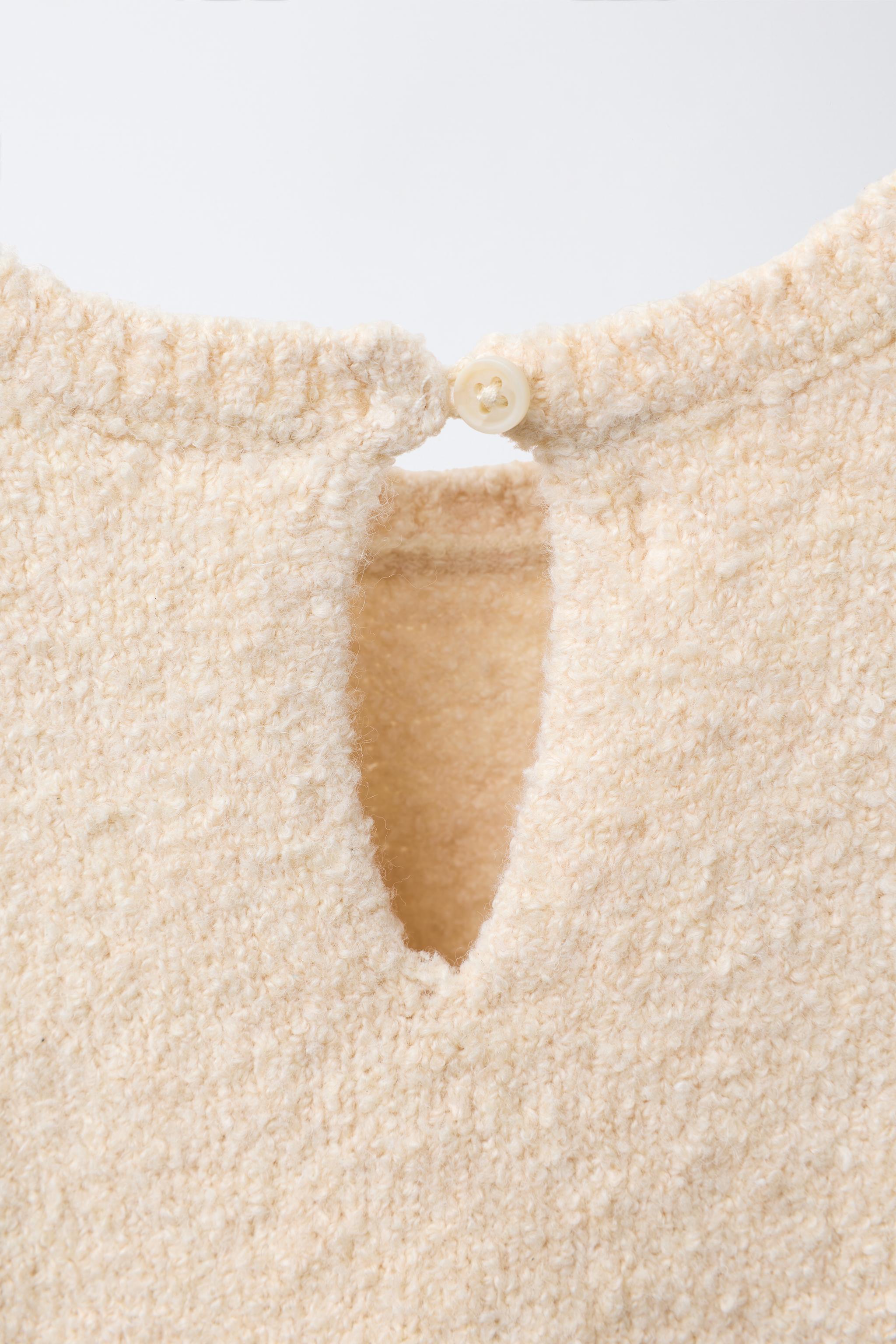 BUTTERFLY EMBROIDERED KNIT SWEATER