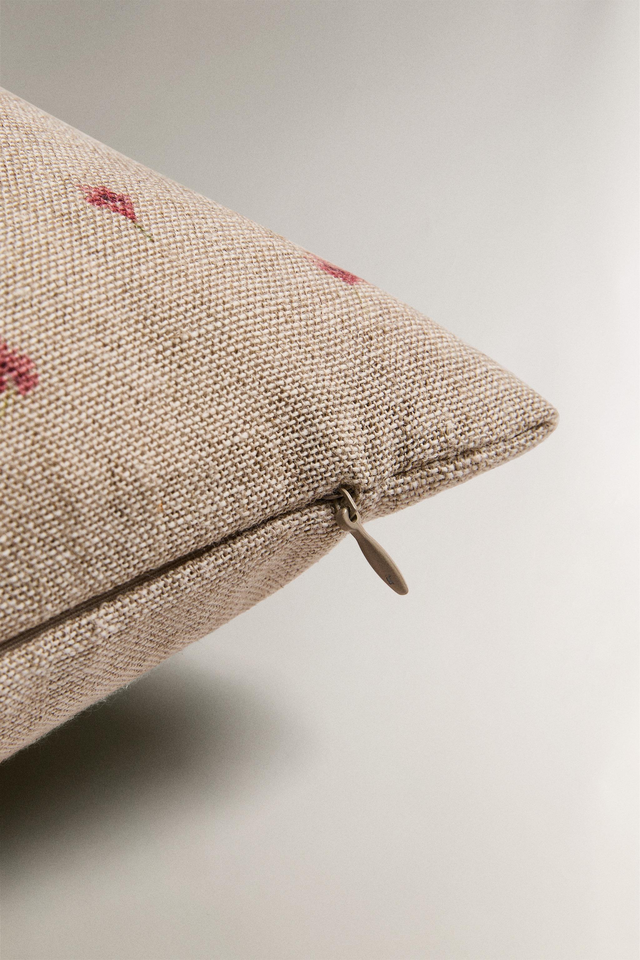 FLORAL LINEN THROW PILLOW COVER