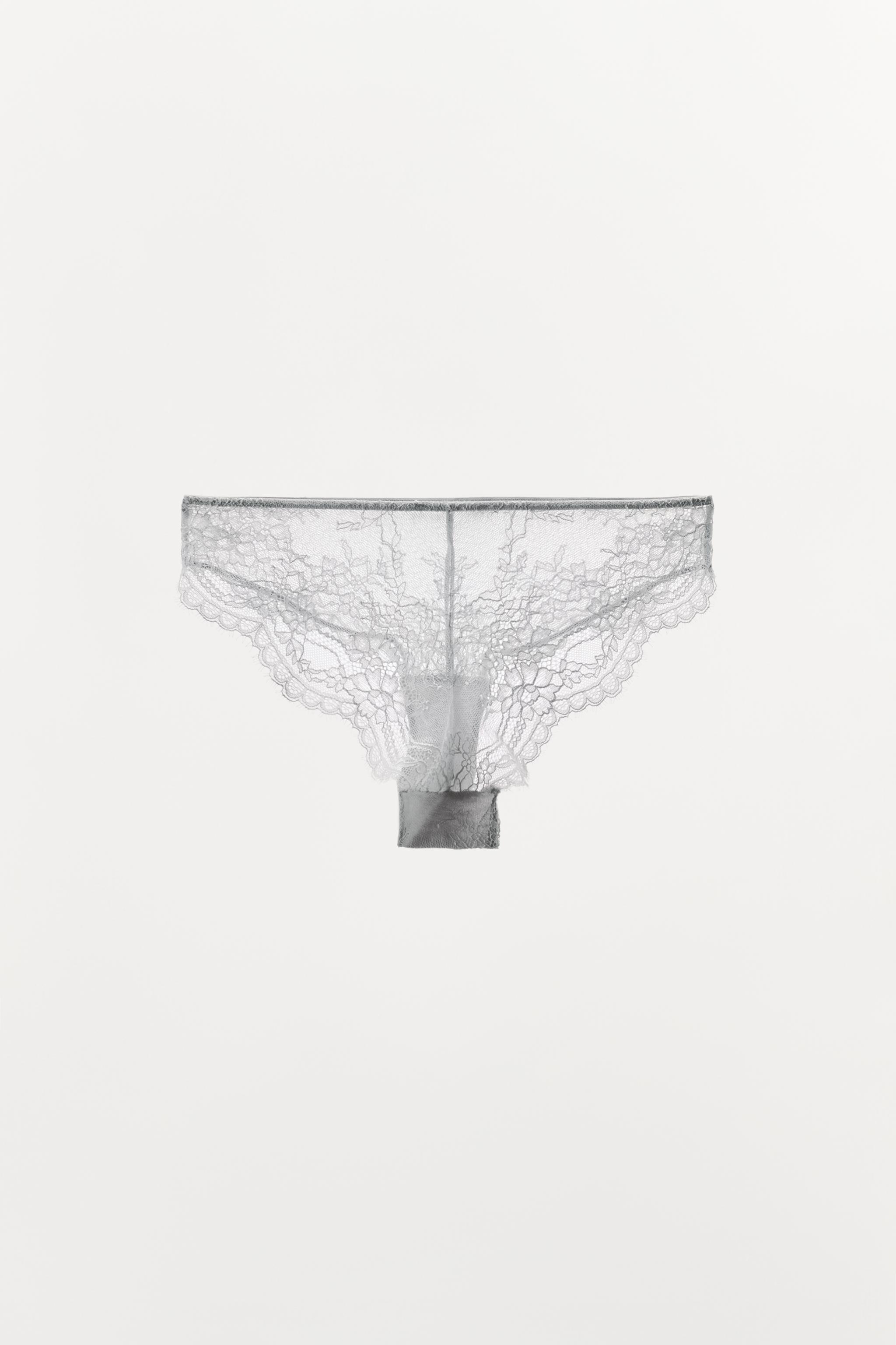 LACE PANTIES
