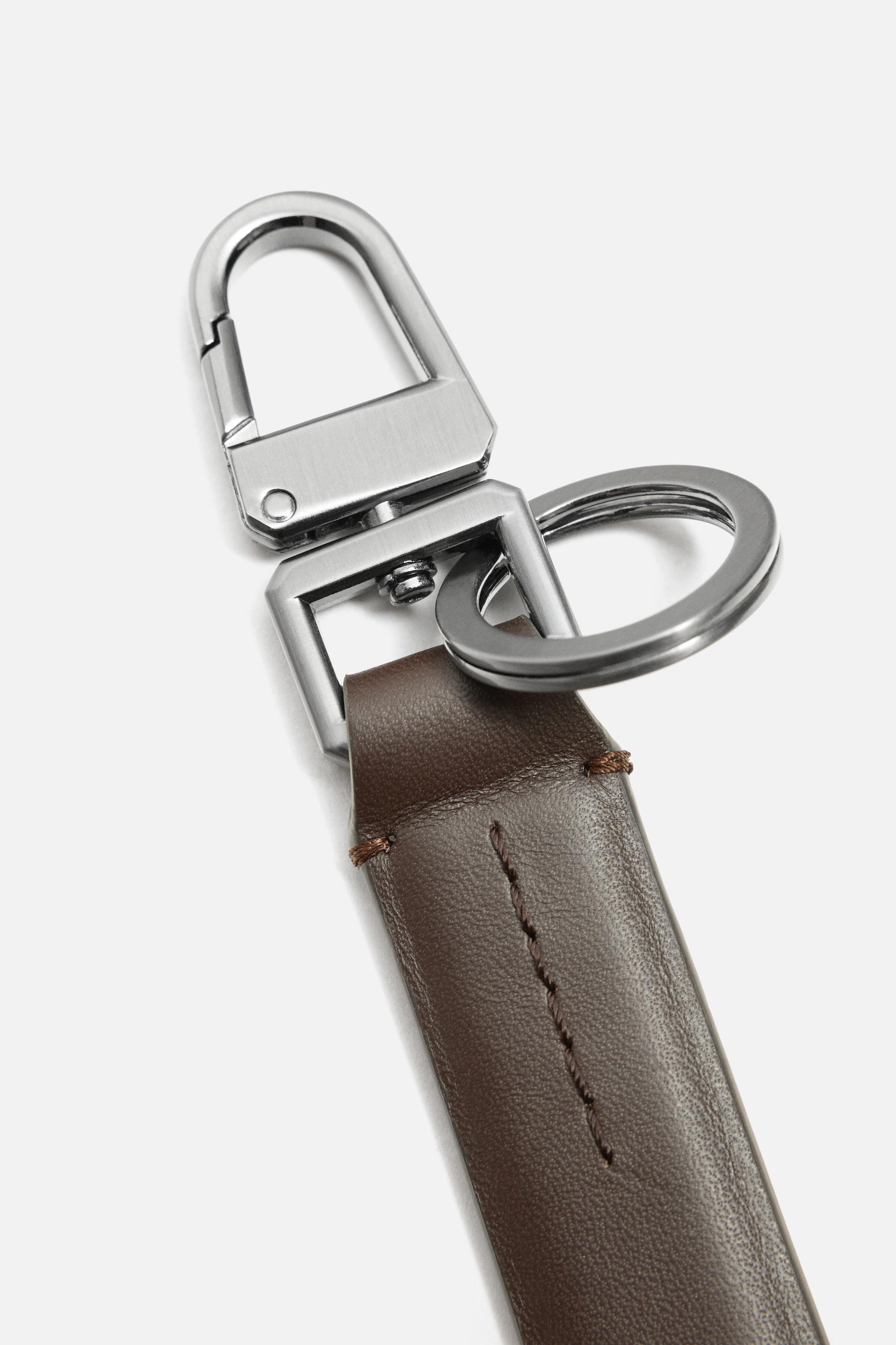 LEATHER KEYCHAIN