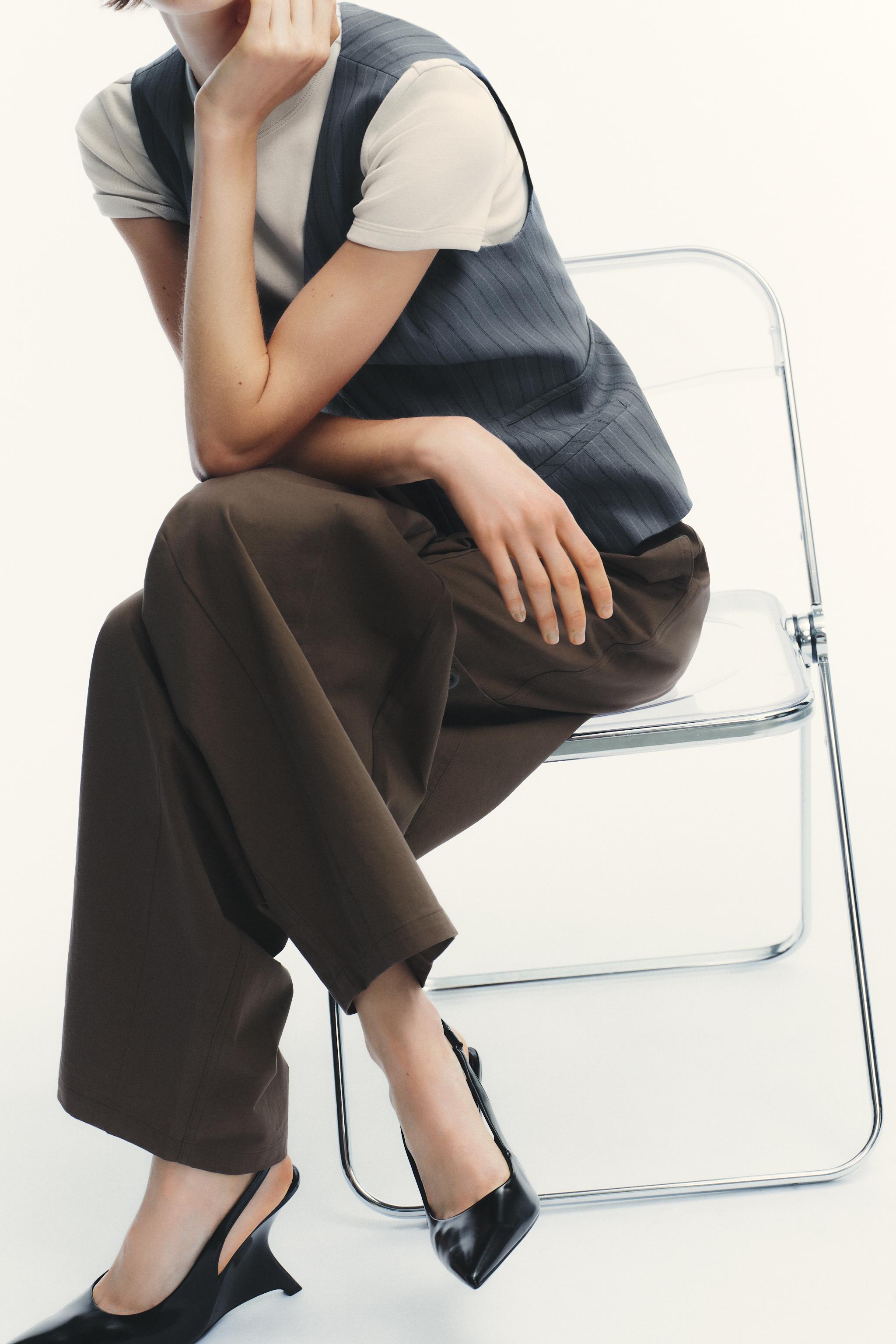 SLINGBACK WEDGE HEELS