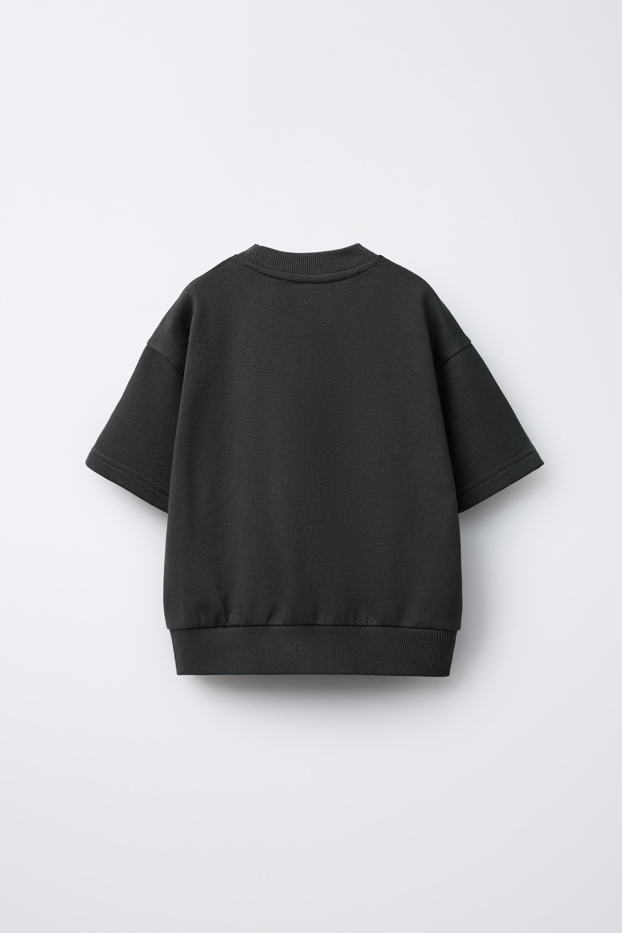 SHORT SLEEVE SWEATSHIRT AND JOGGER PANTS SET TEXT