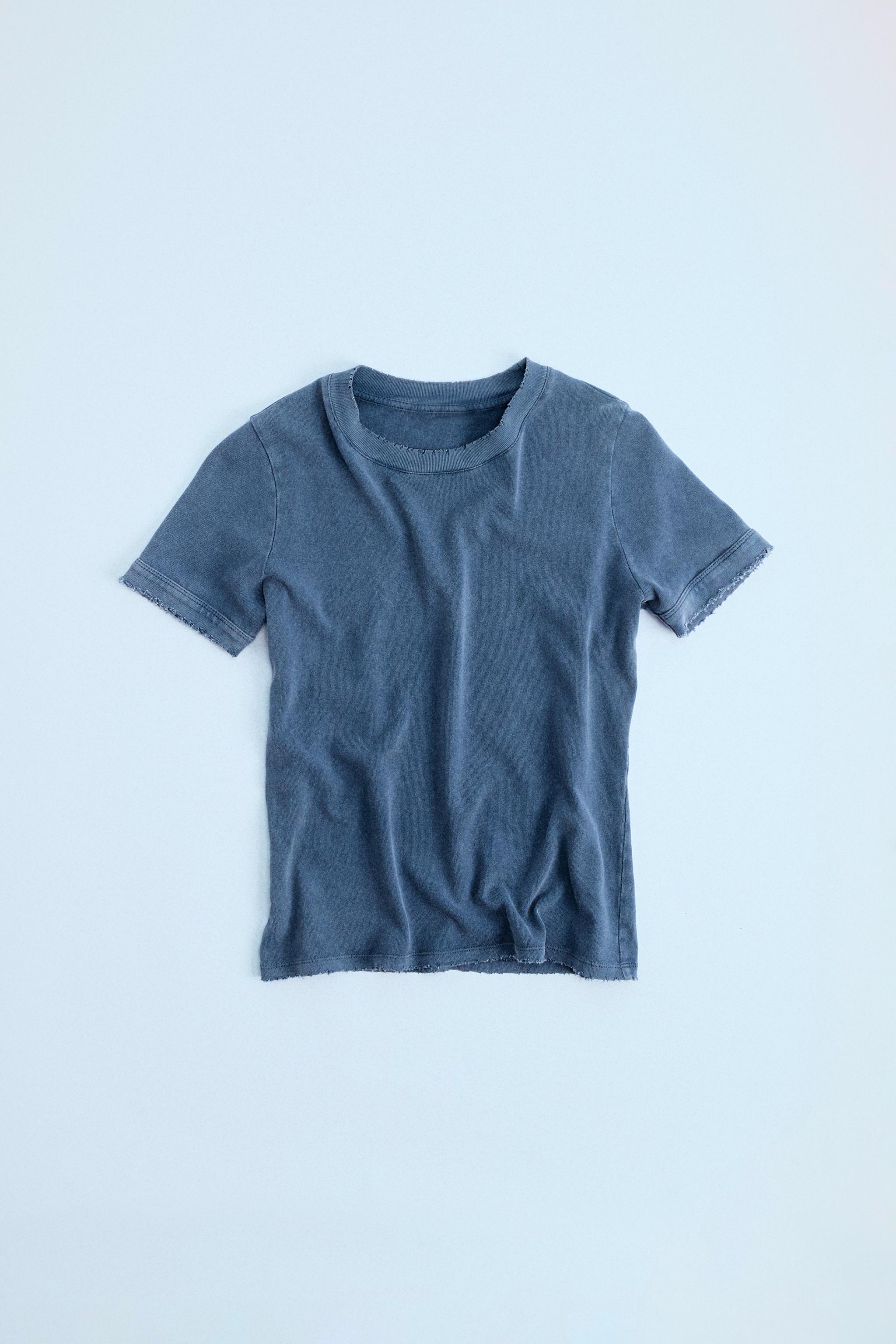 RIPPED WASHED EFFECT T-SHIRT