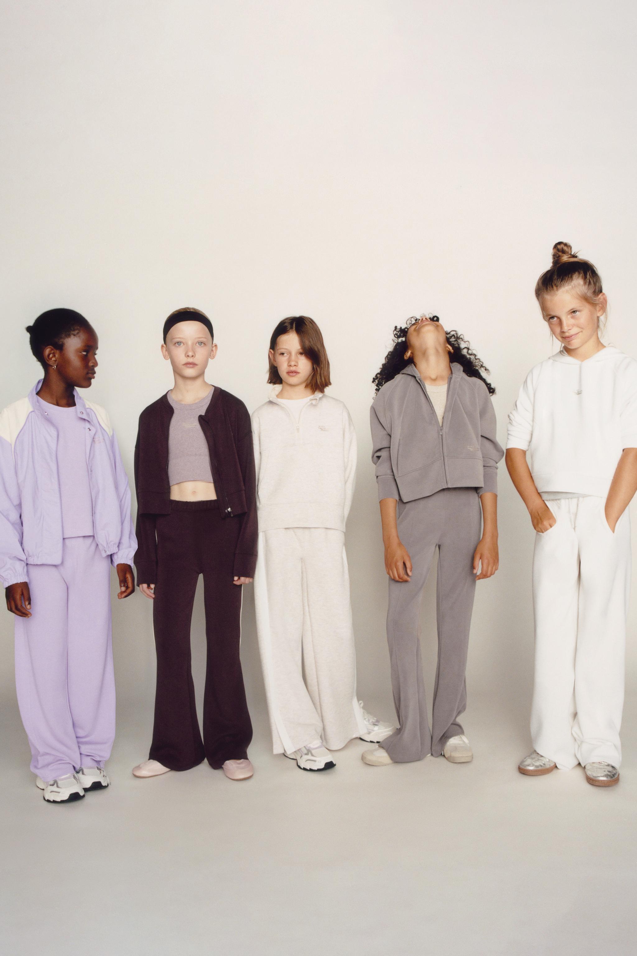 SWEATSHIRT WITH MODAL TEXT