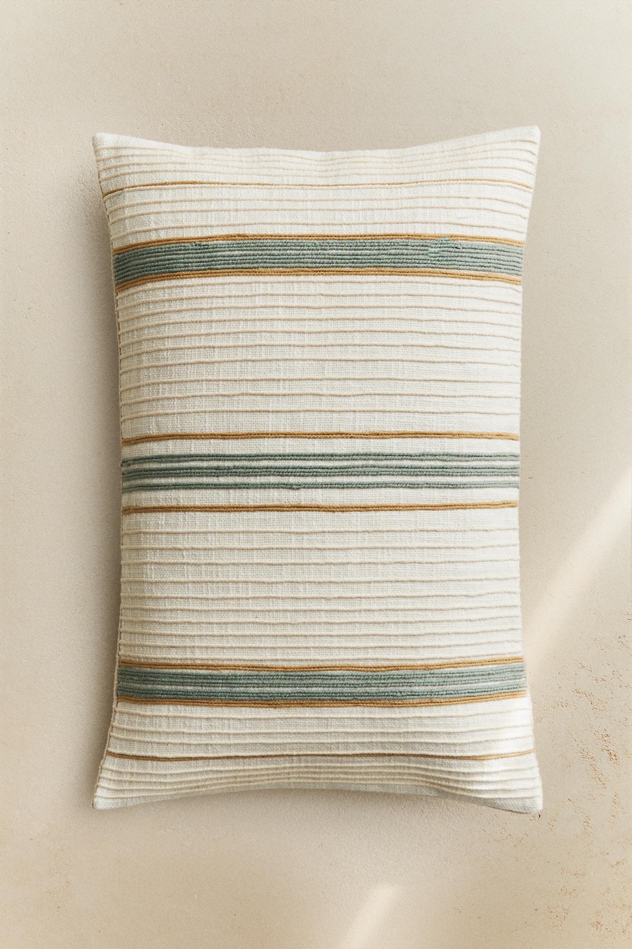 STRIPED THROW PILLOW COVER