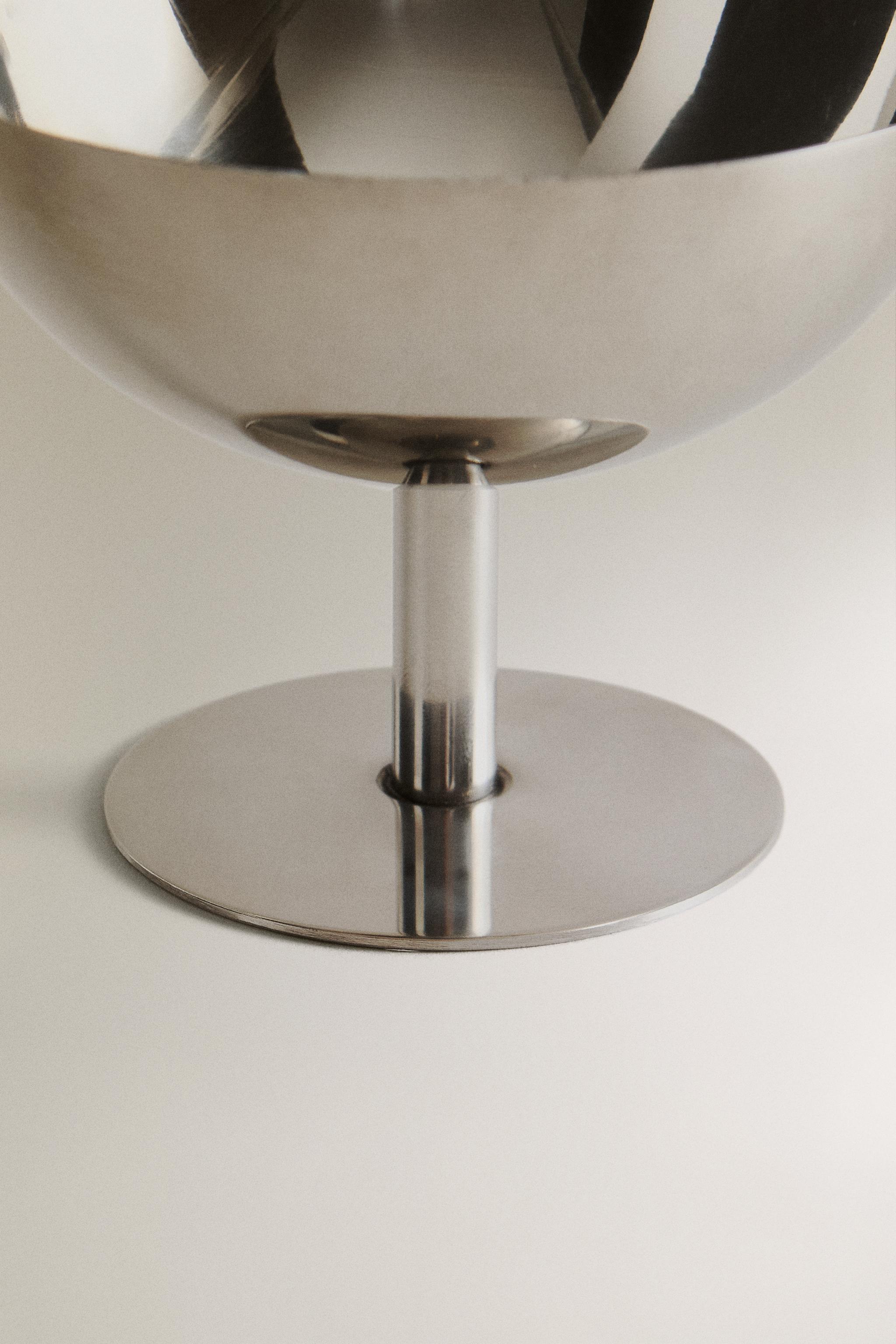 SHINY METAL ICE-CREAM CUP