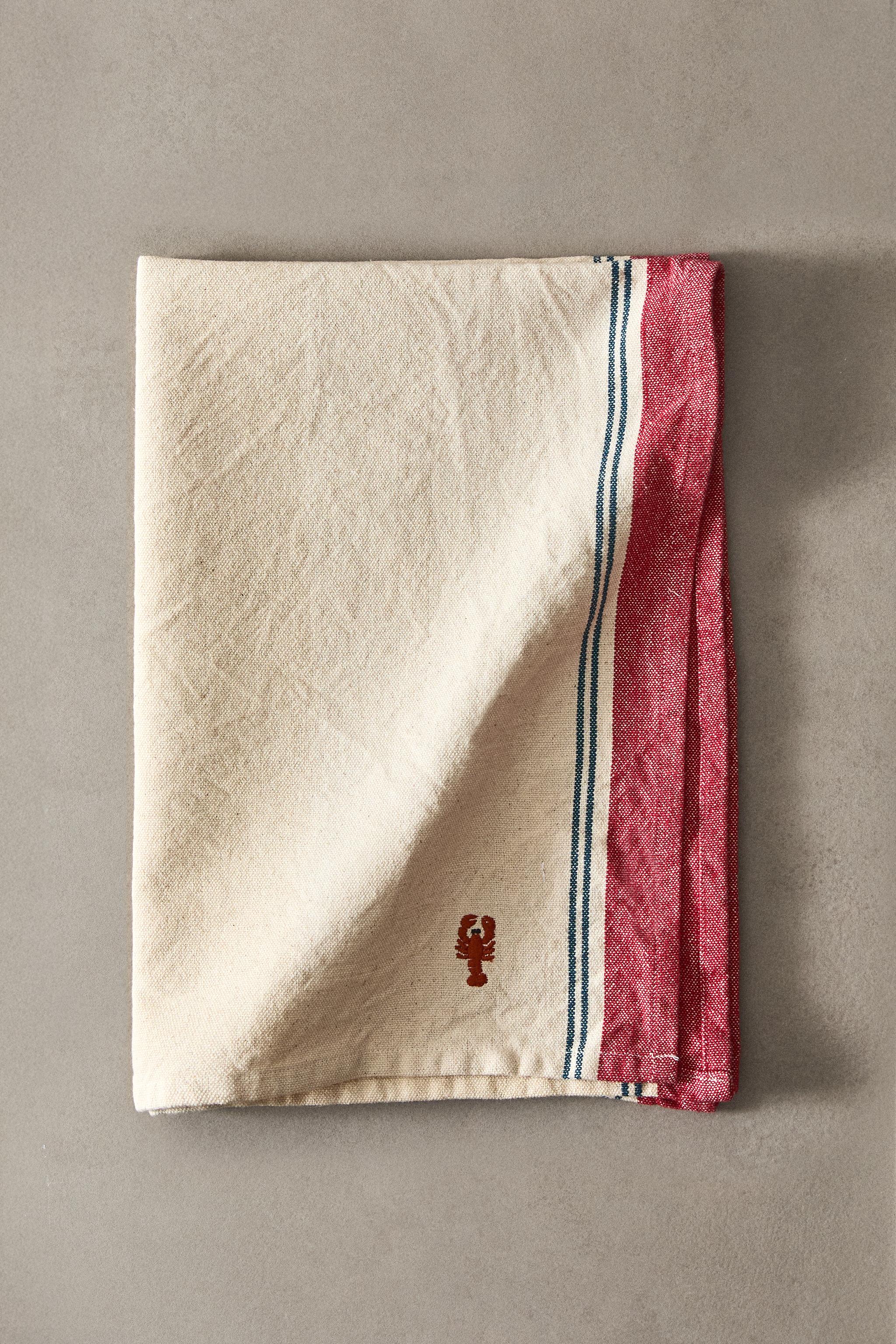 EMBROIDERED KITCHEN TOWEL WITH LOBSTER