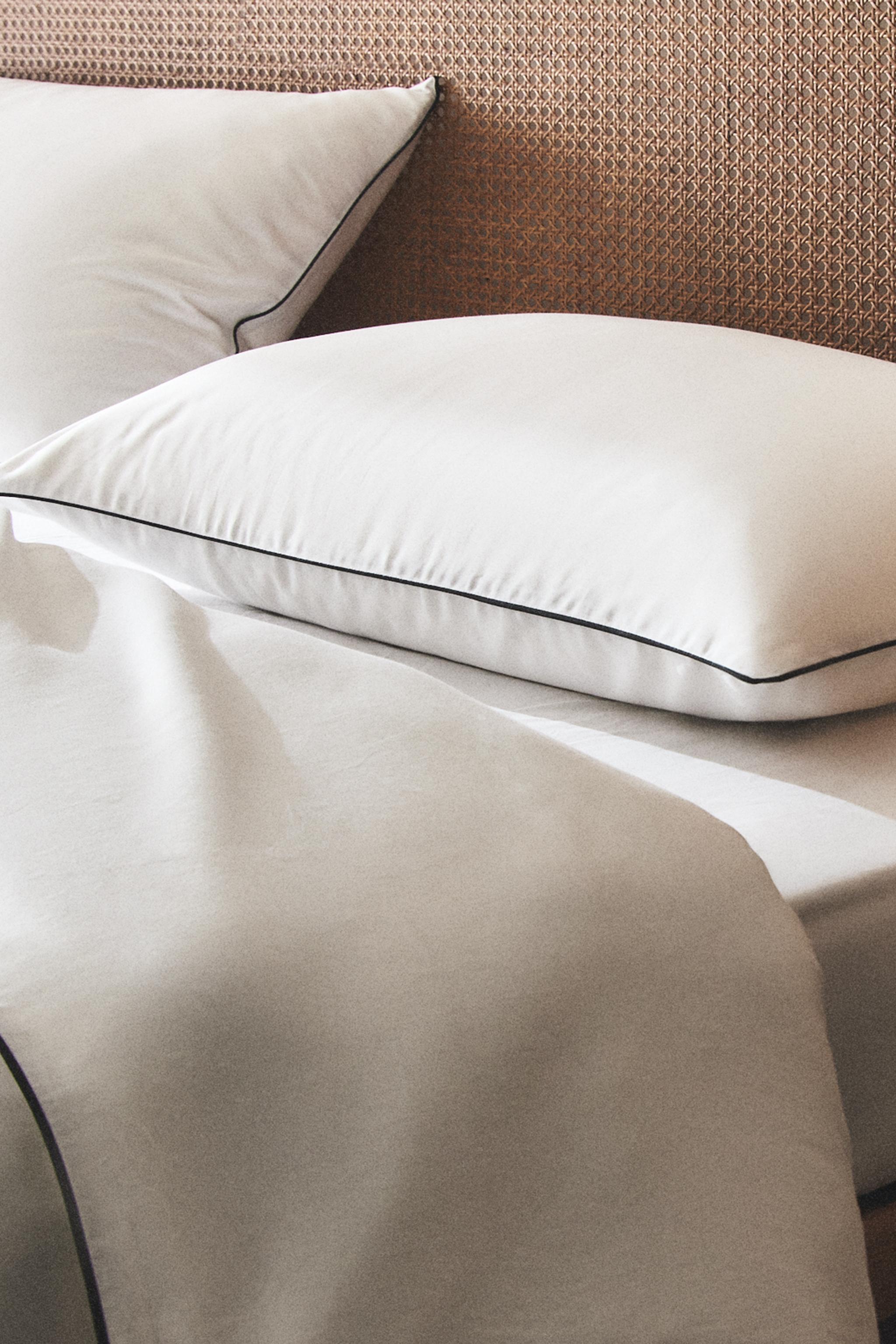 SATEEN DUVET COVER WITH PIPING