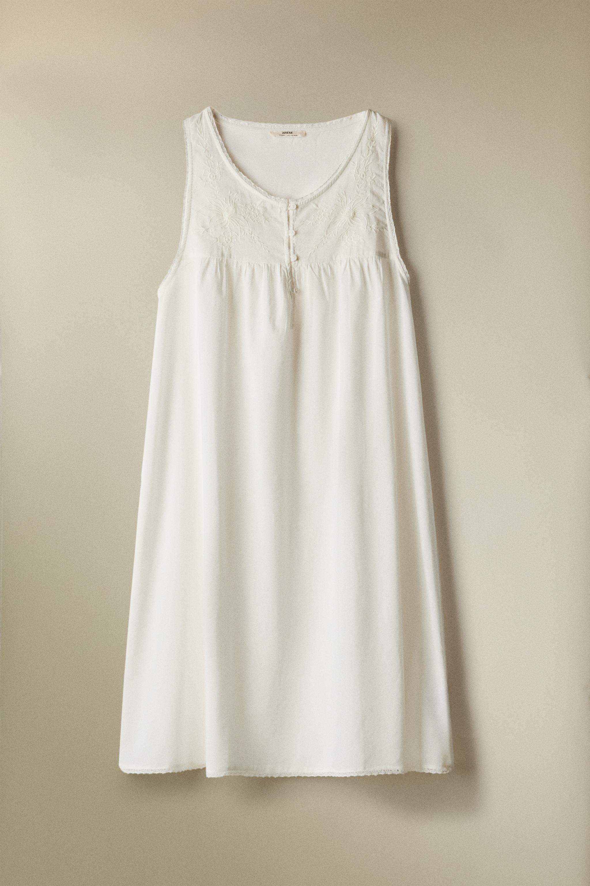 EMBROIDERED COTTON NIGHTGOWN