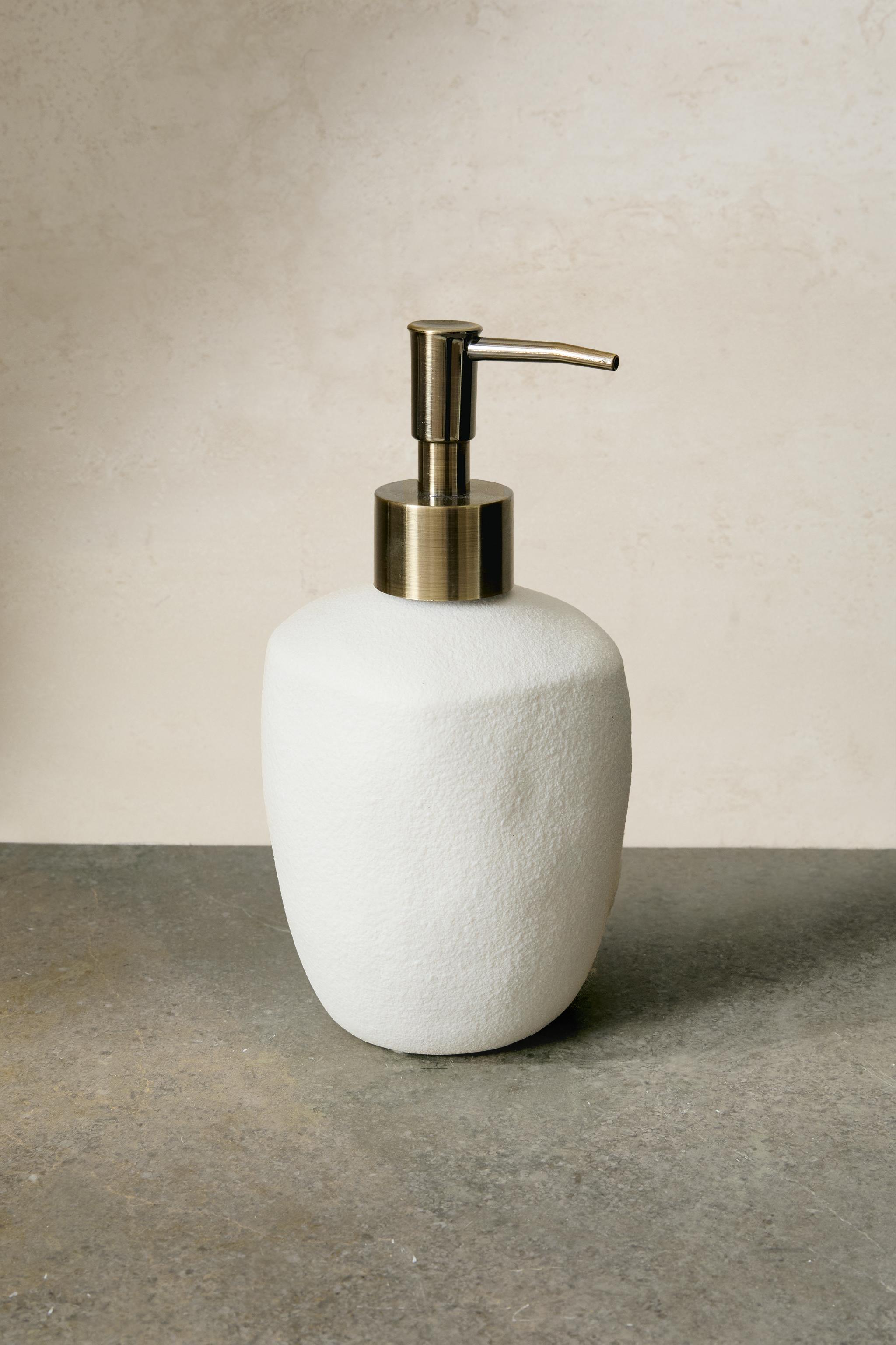 TEXTURED SOAP DISPENSER