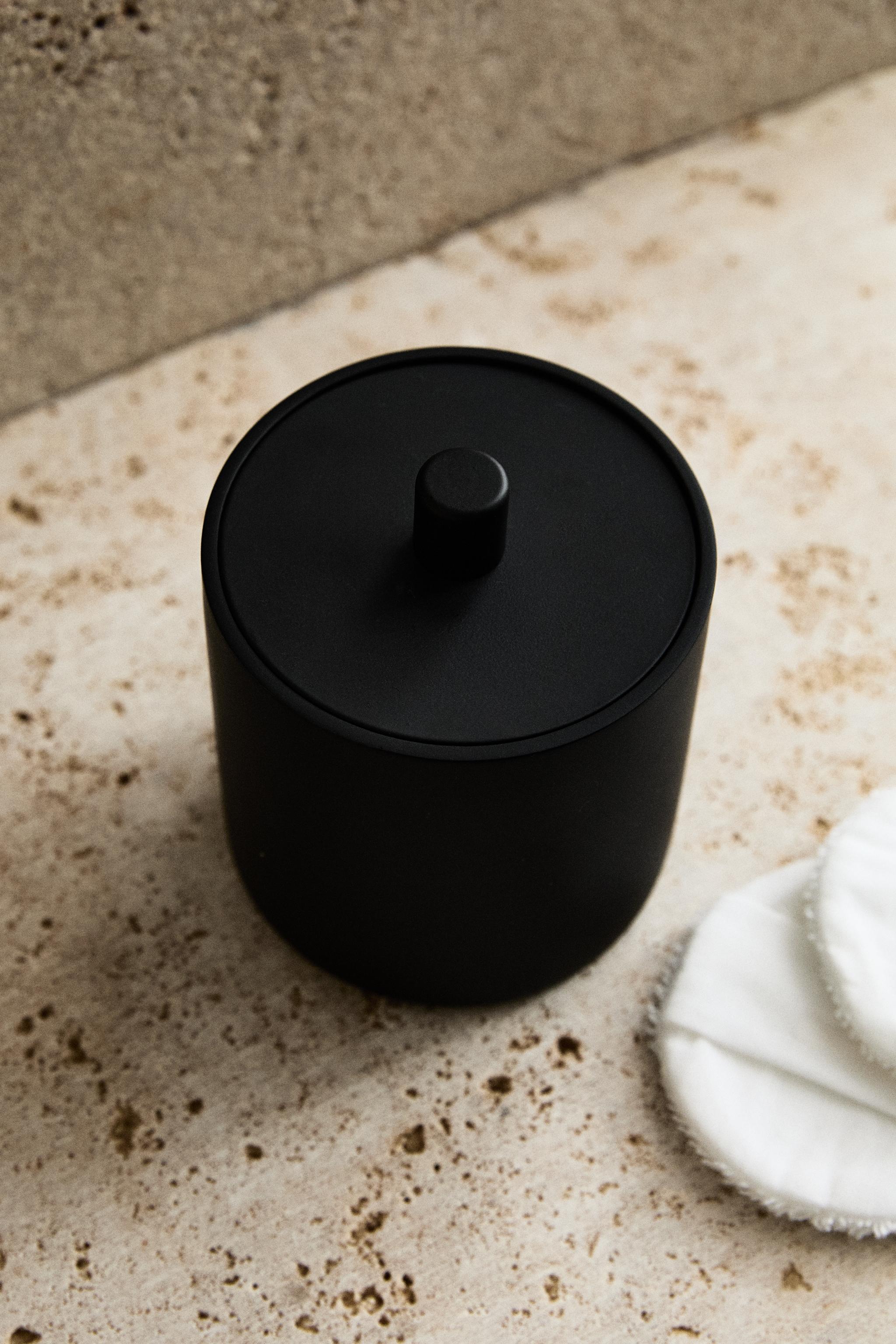 BLACK RESIN STORAGE JAR WITH LID
